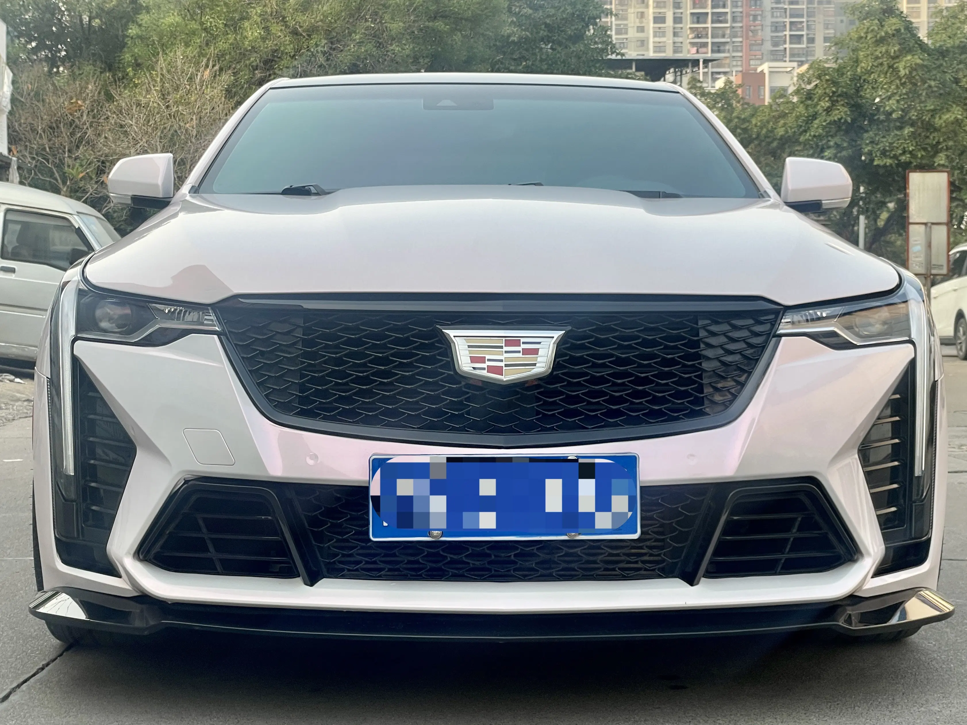 Cadillac CT4  из Китая
