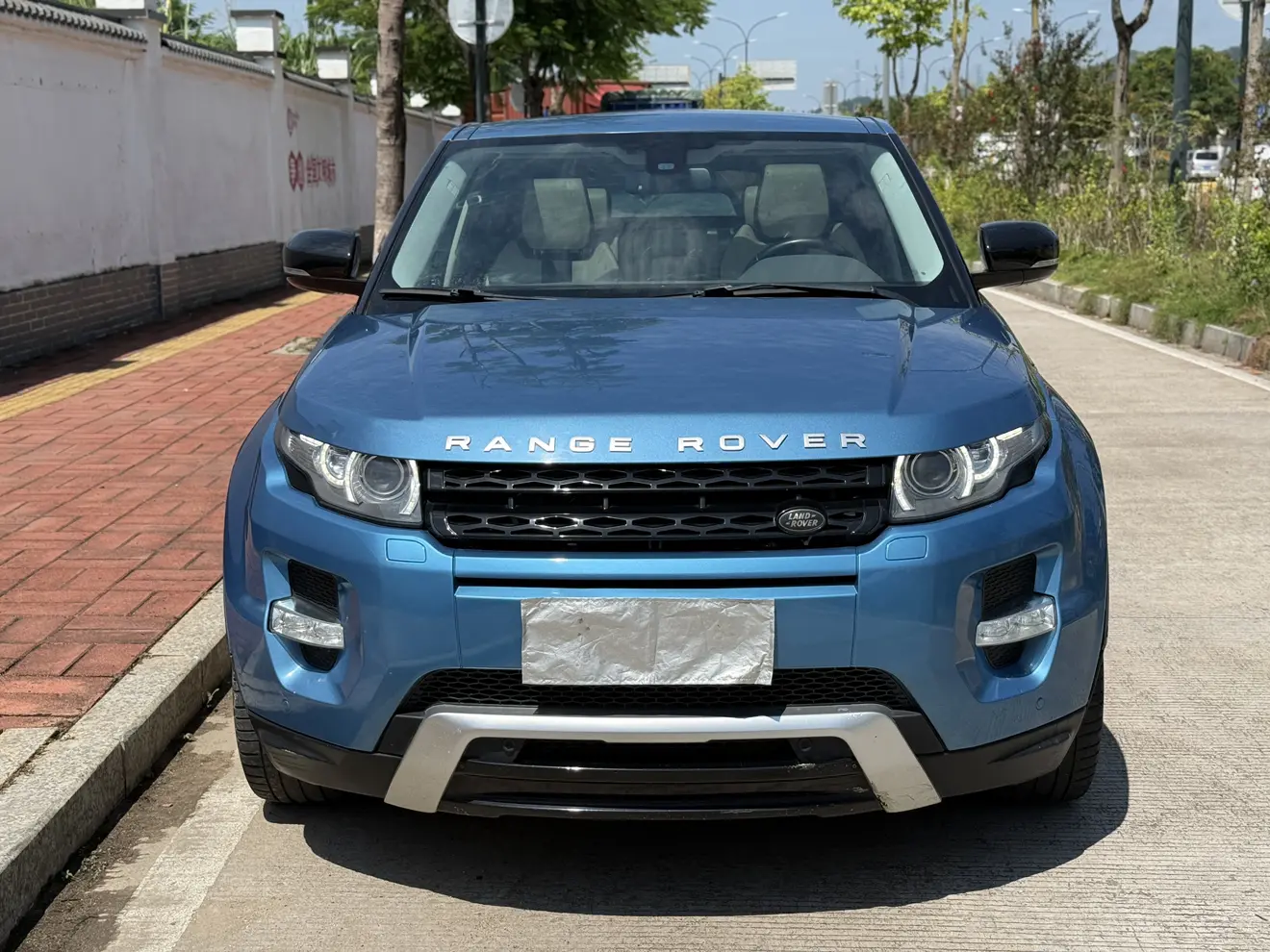 Land Rover Range Rover Evoque  из Китая