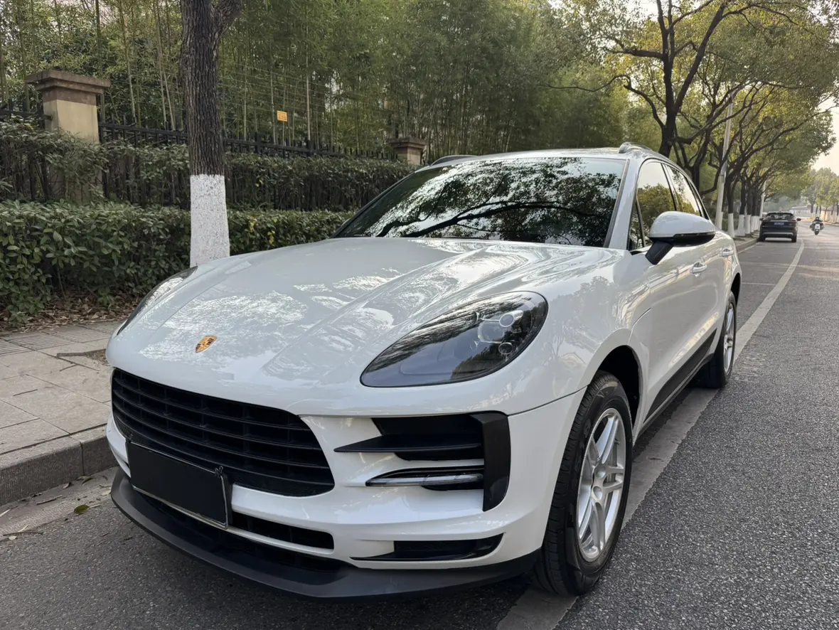 Porsche Macan  из Китая
