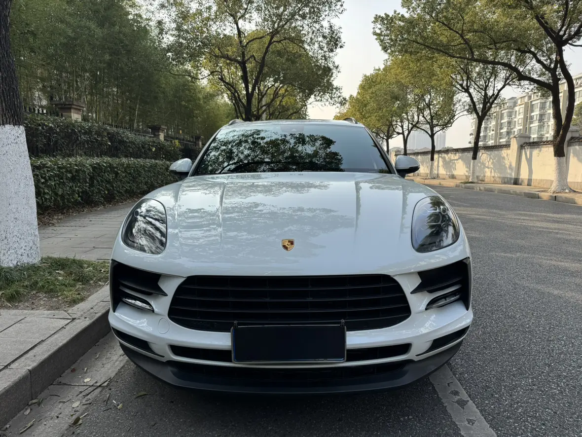 Porsche Macan  из Китая