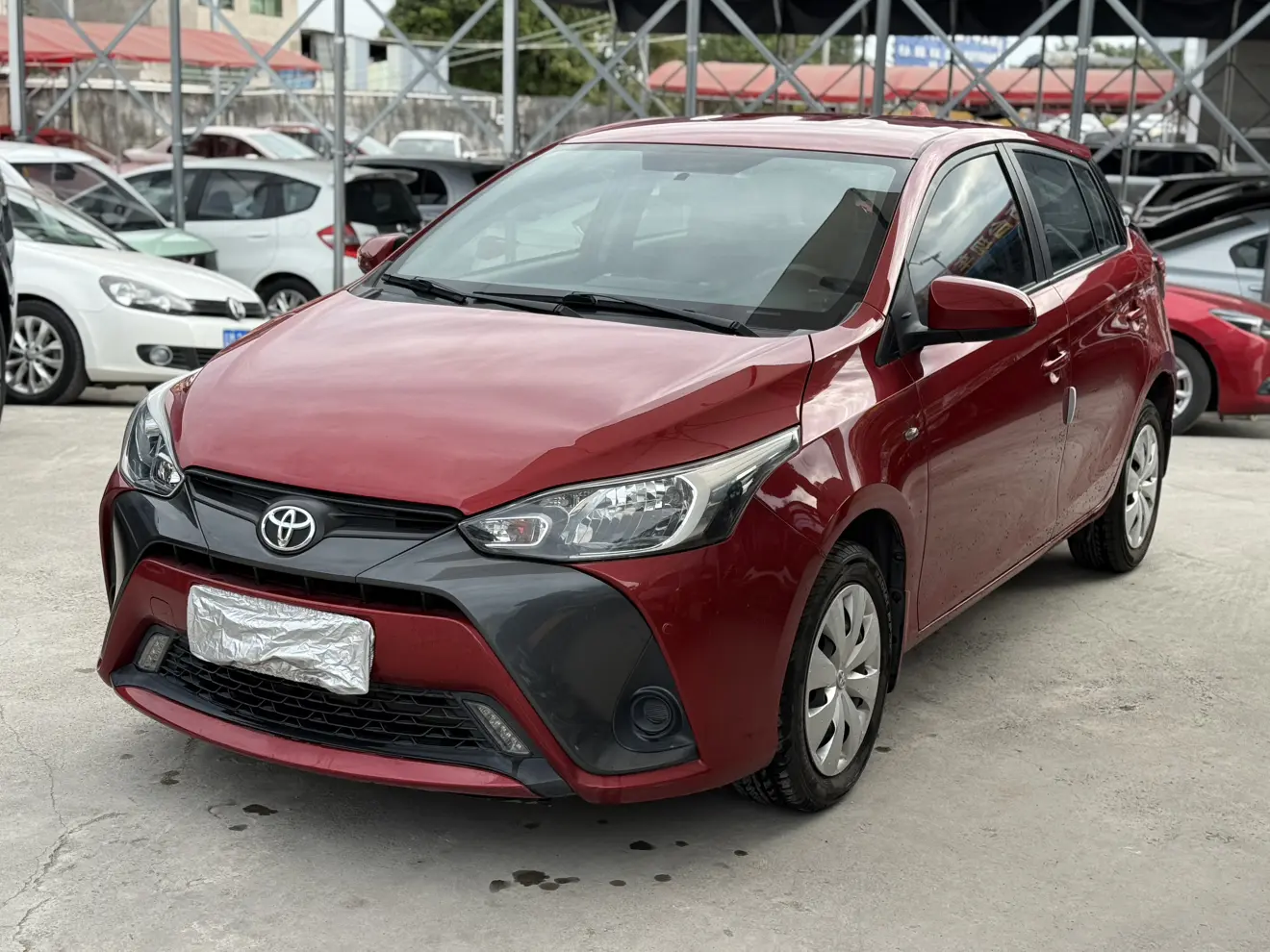 Toyota Yaris L  из Китая