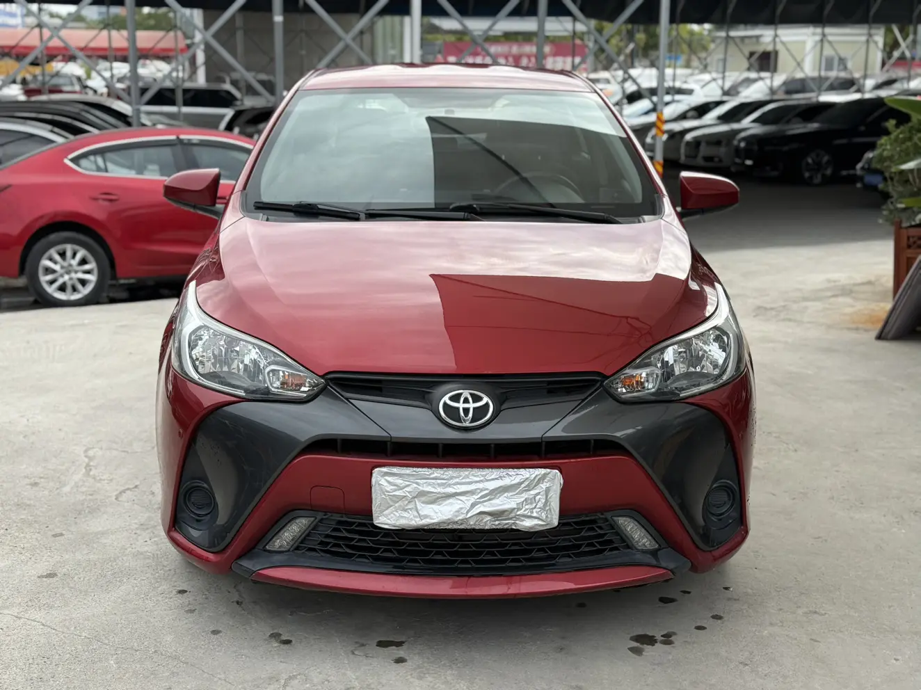Toyota Yaris L  из Китая