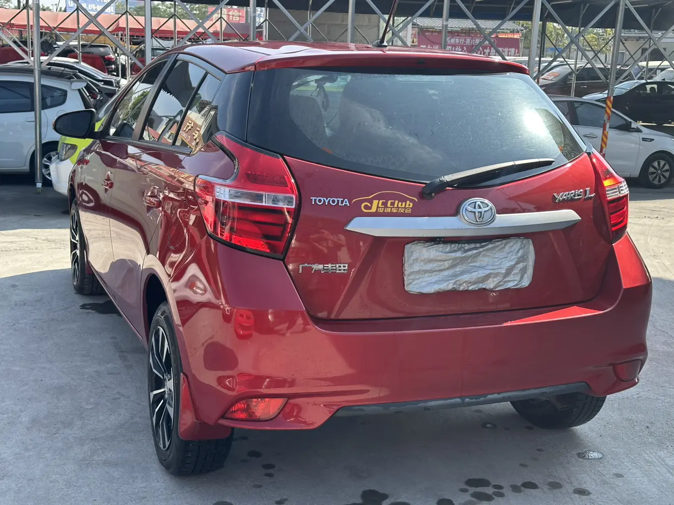 Toyota Yaris L  из Китая