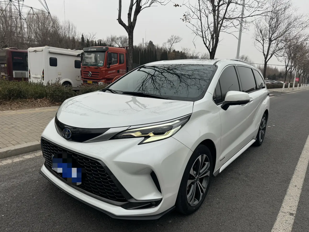 Toyota Granvia  из Китая