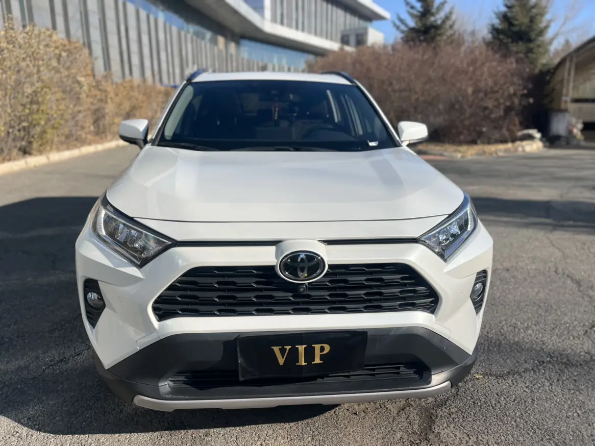 Toyota RAV4  из Китая