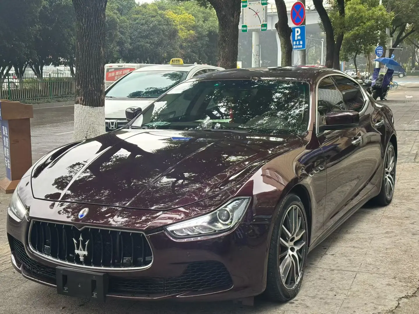 Maserati Ghibli  из Китая