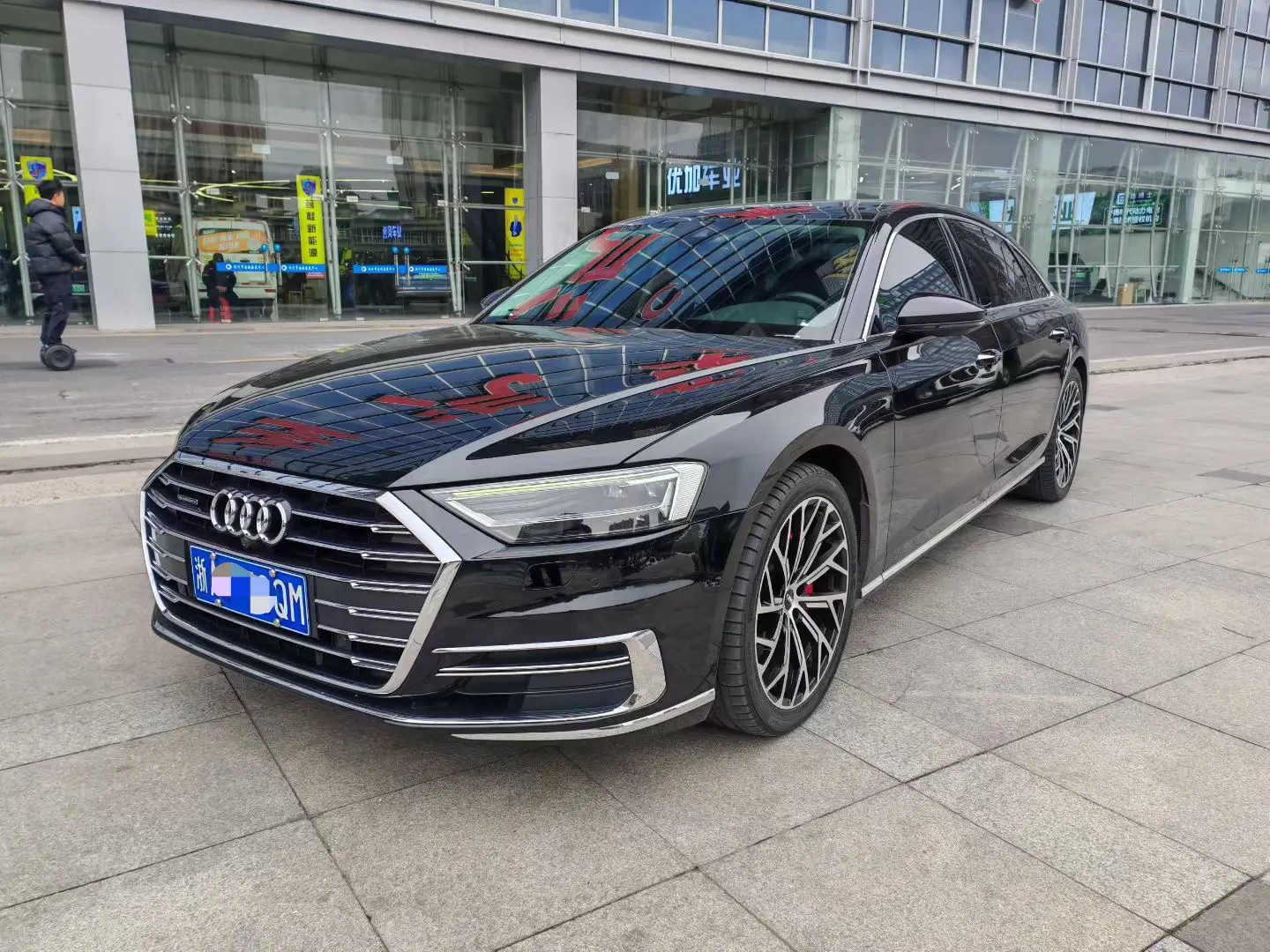 Audi A8
