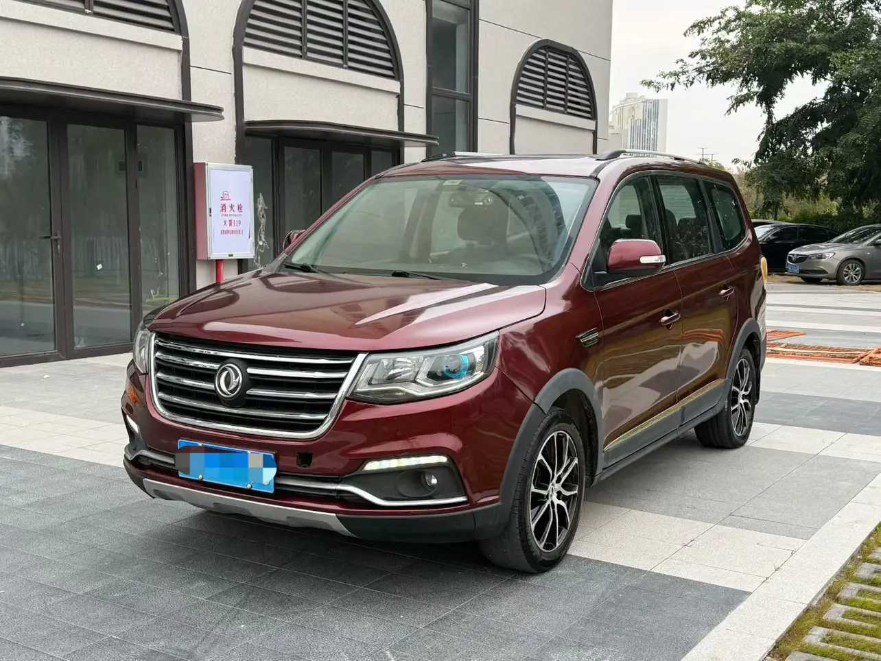 Forthing Fengxing SX6  из Китая