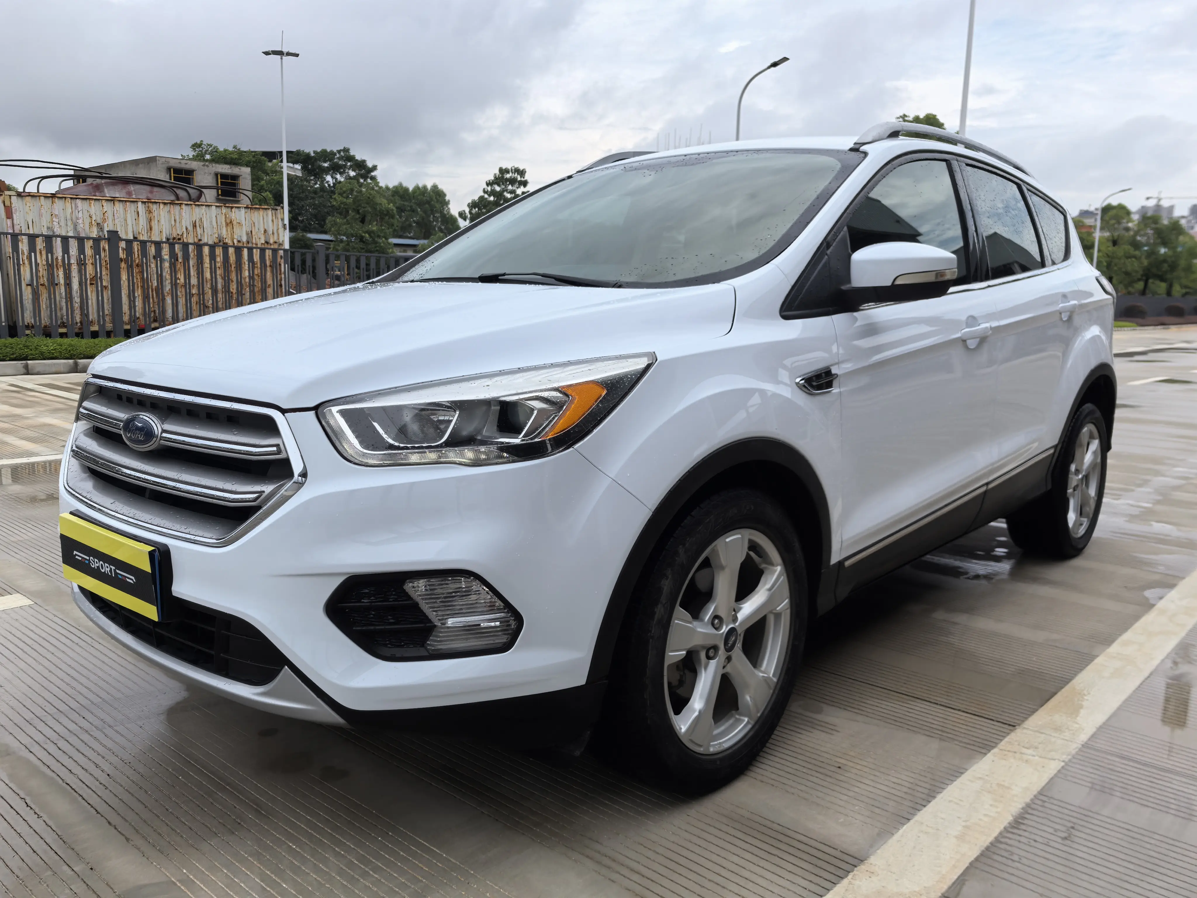 Ford Wing tiger  из Китая