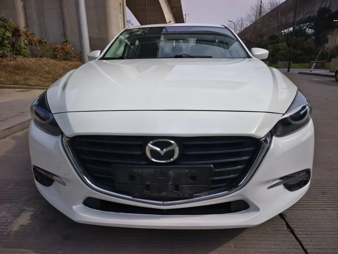 Mazda Axela (Mazda3)  из Китая
