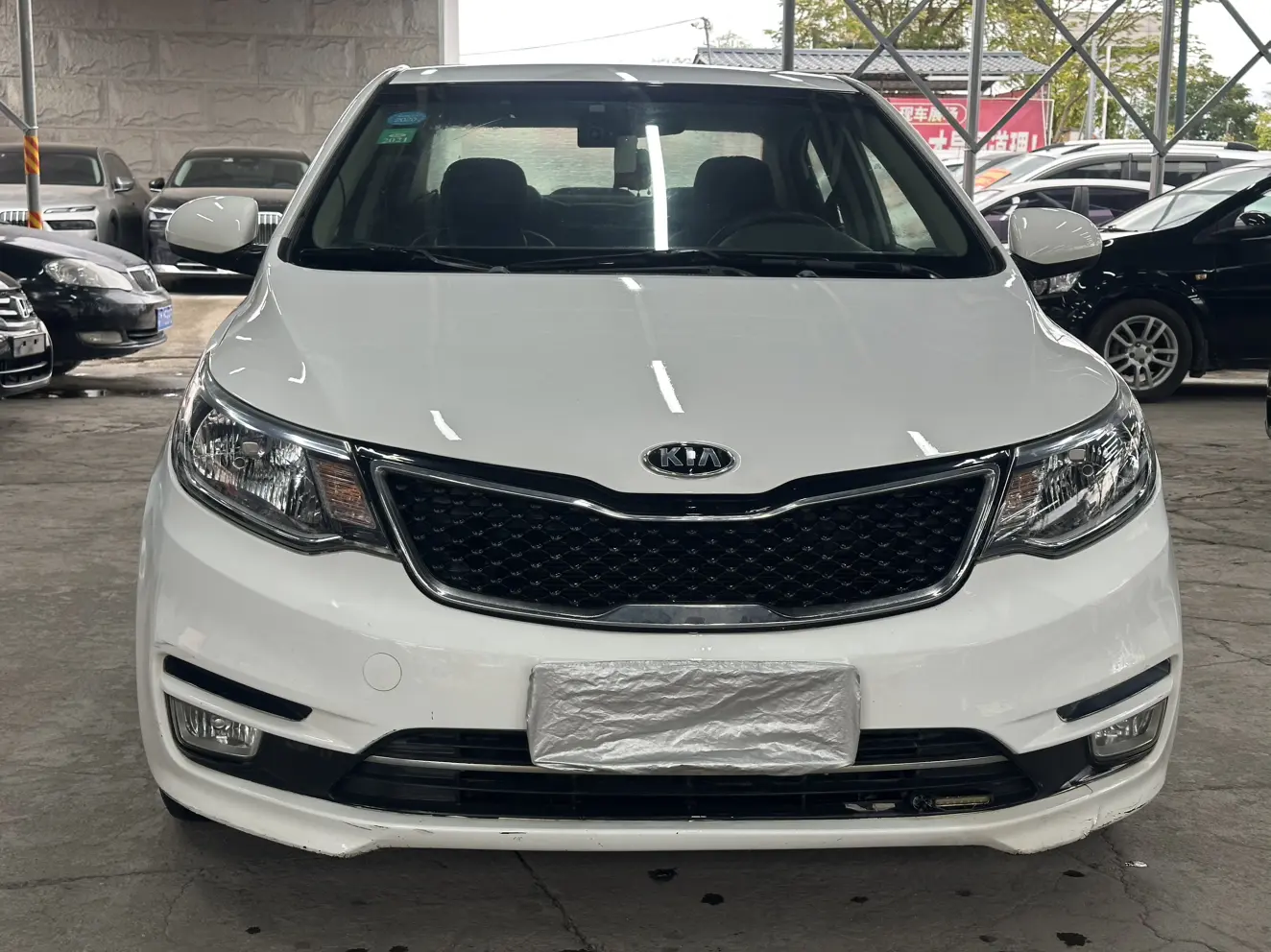 Kia K2  из Китая