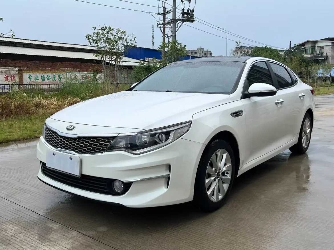 Kia K5  из Китая