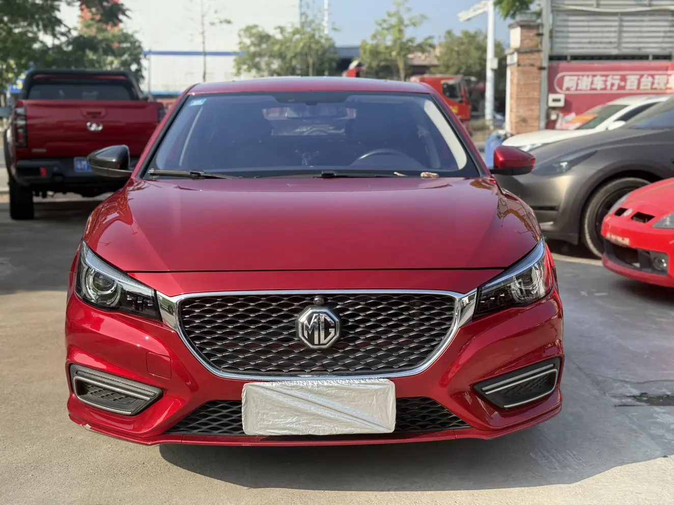 MG 6  из Китая