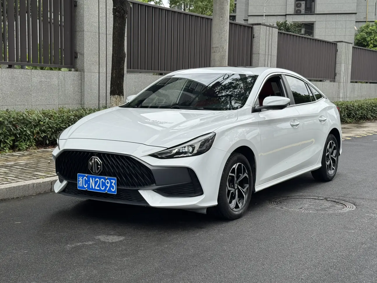 MG 5  из Китая