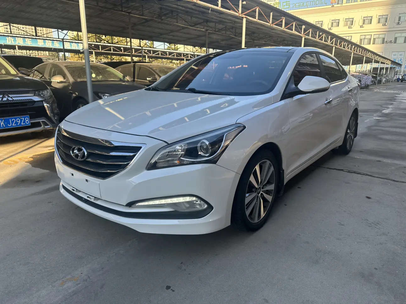 Hyundai Famous pictures  из Китая