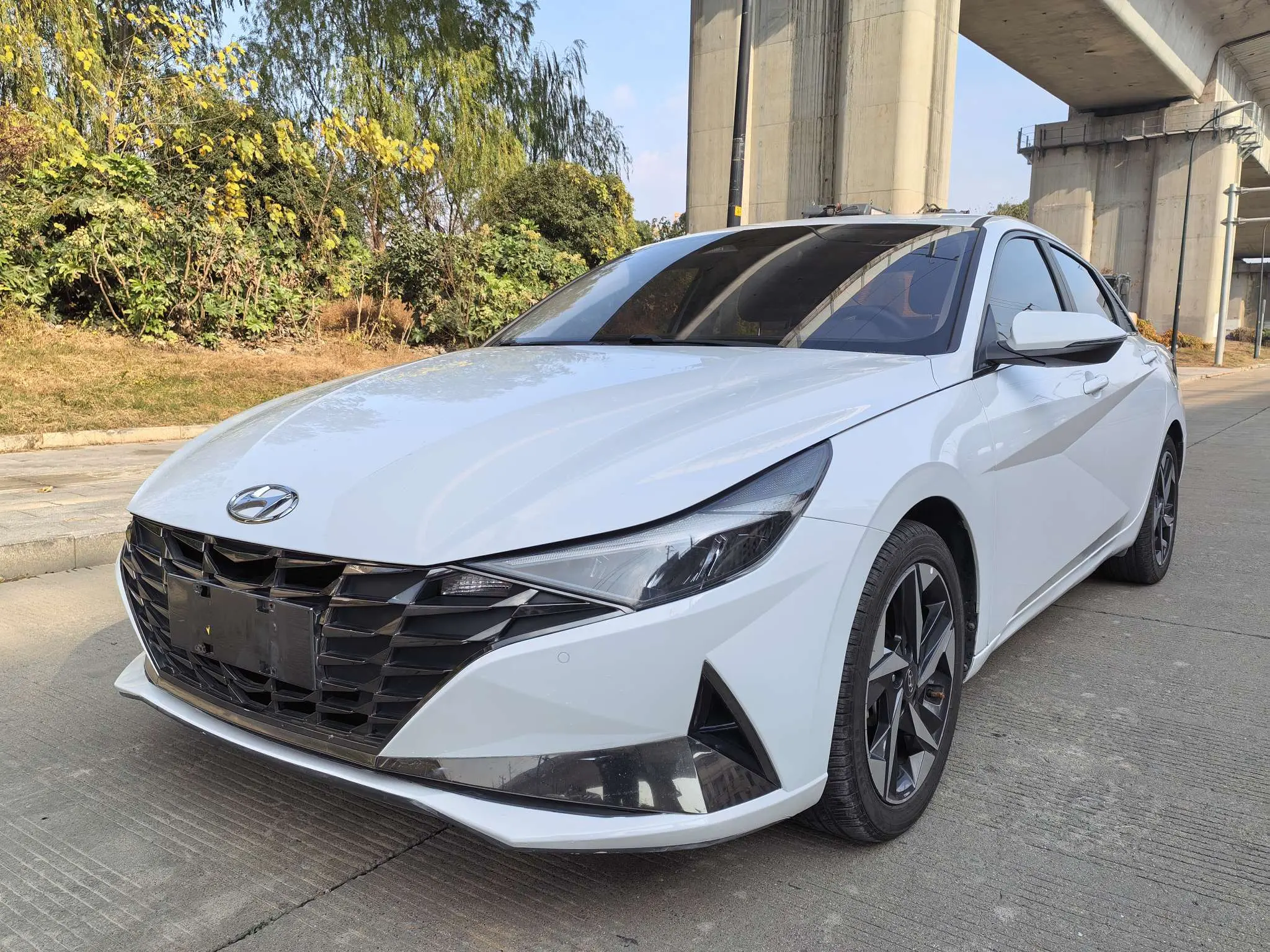 Hyundai Elantra  из Китая