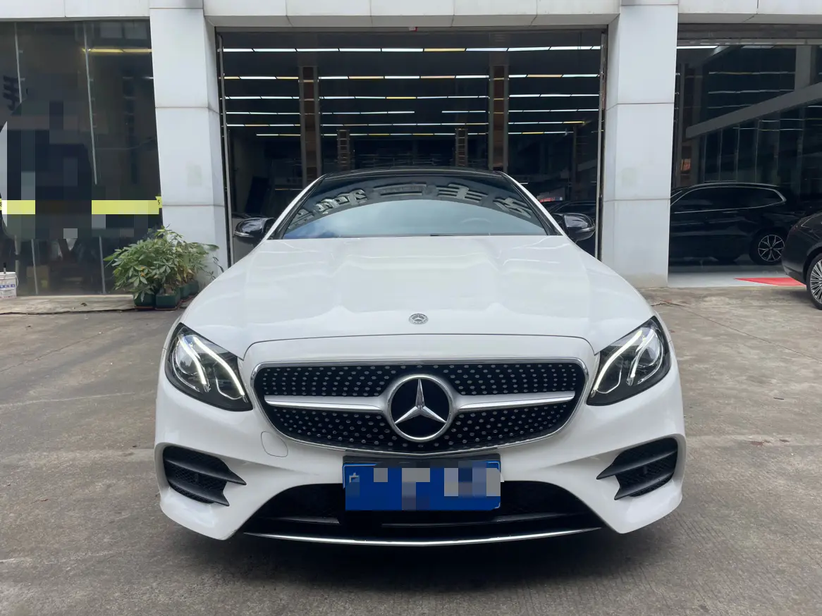 Mercedes-Benz E-Class  из Китая