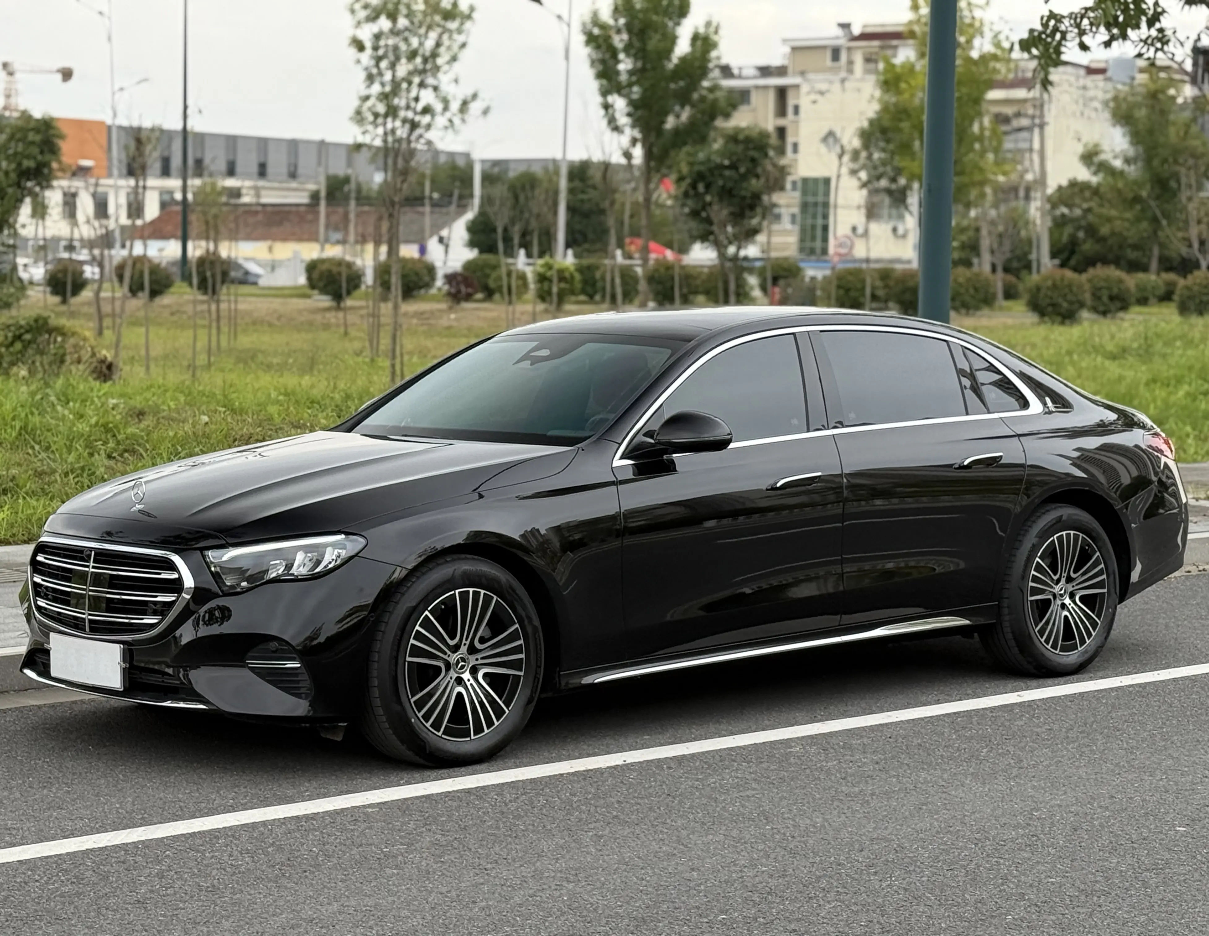 Mercedes-Benz E-Class  из Китая