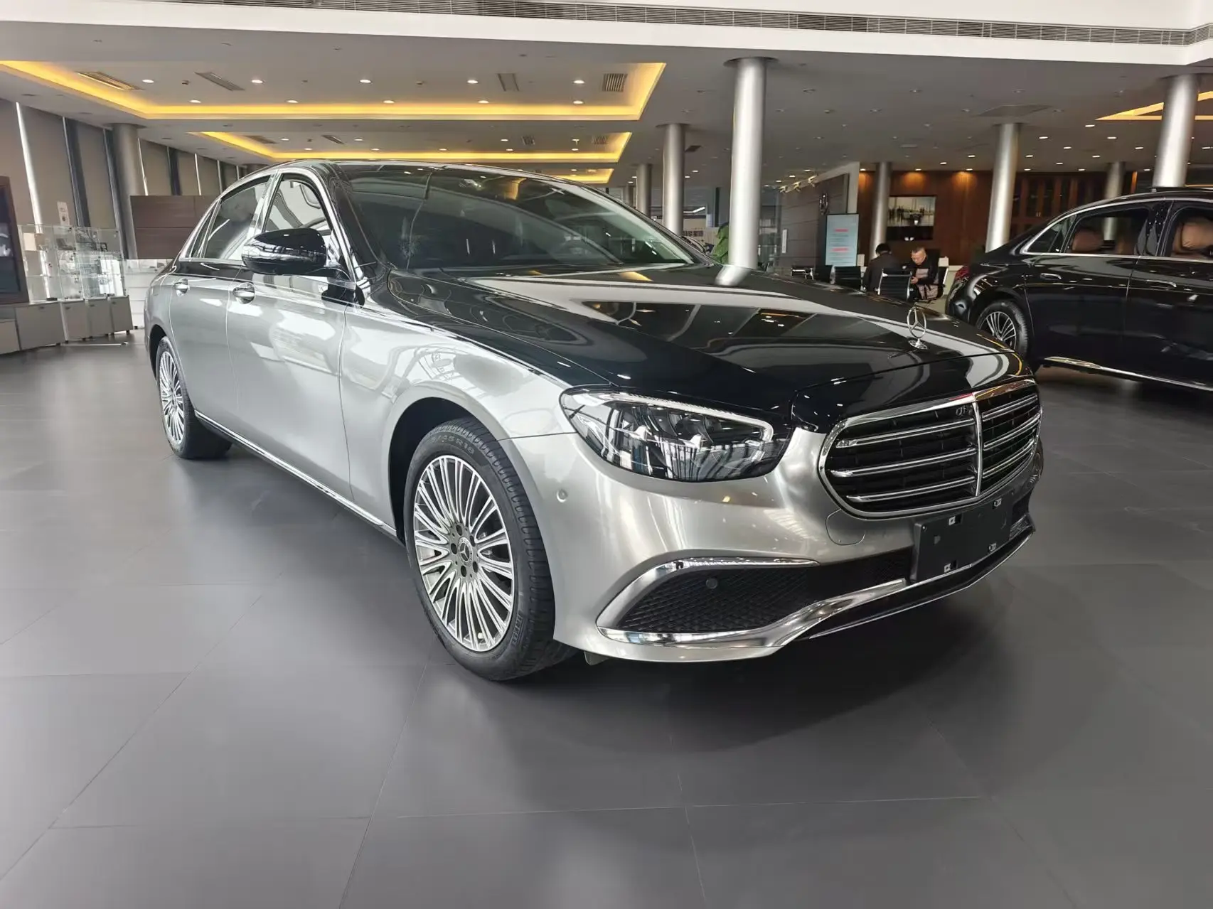 Mercedes-Benz E-Class  из Китая