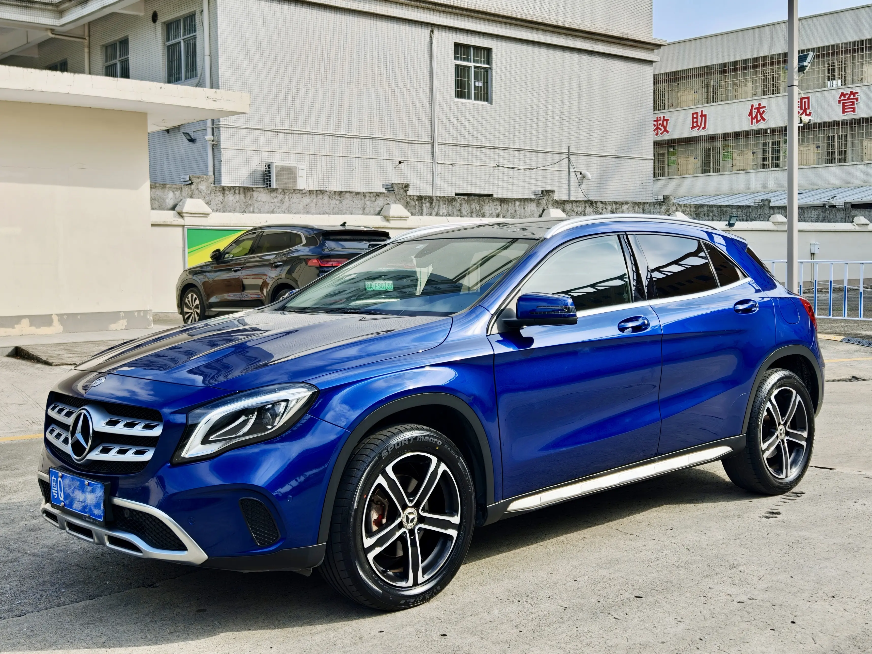 Mercedes-Benz GLA  из Китая