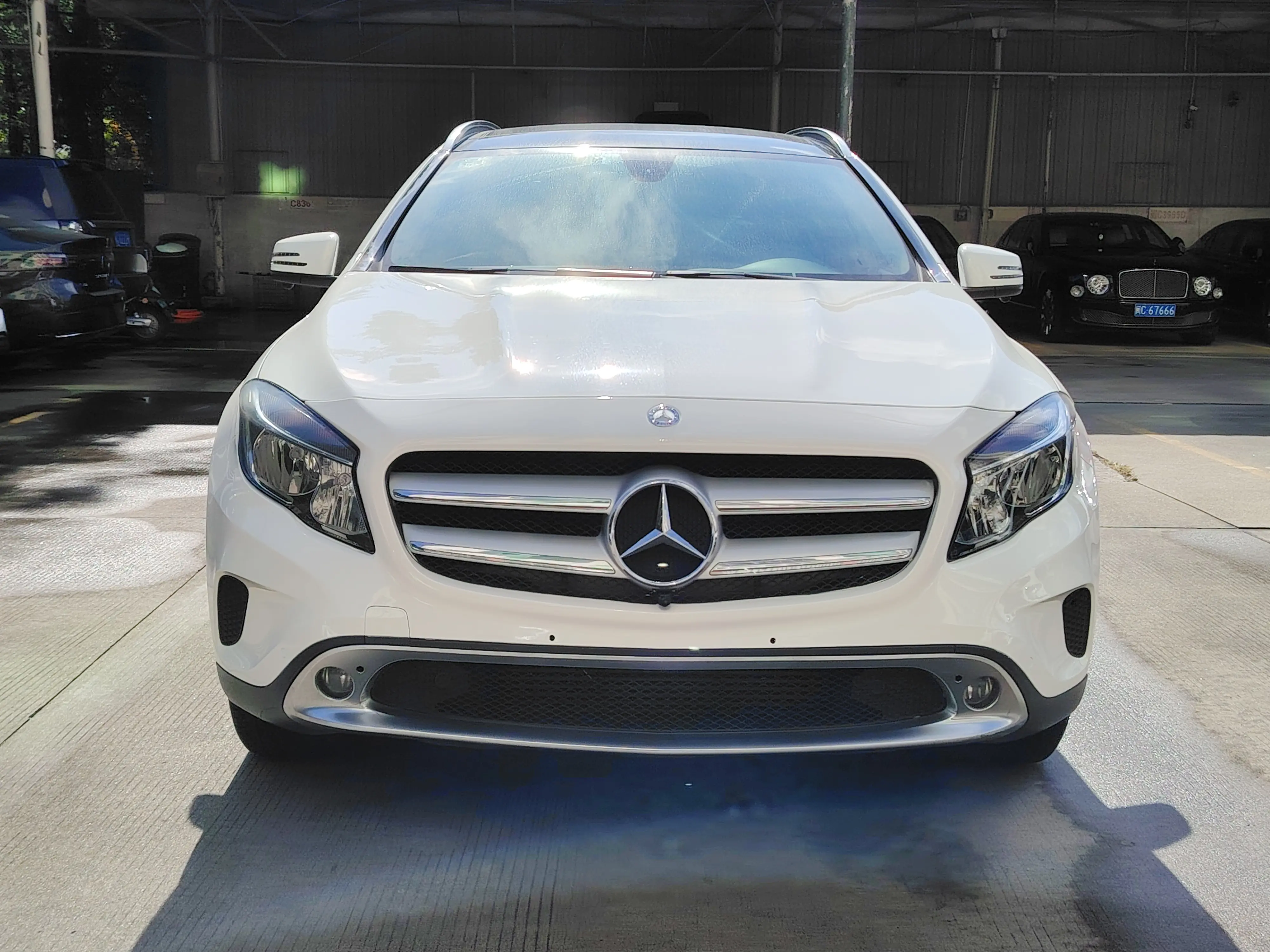 Mercedes-Benz GLA  из Китая