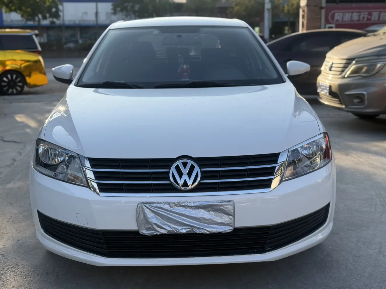 Volkswagen Langxing  из Китая