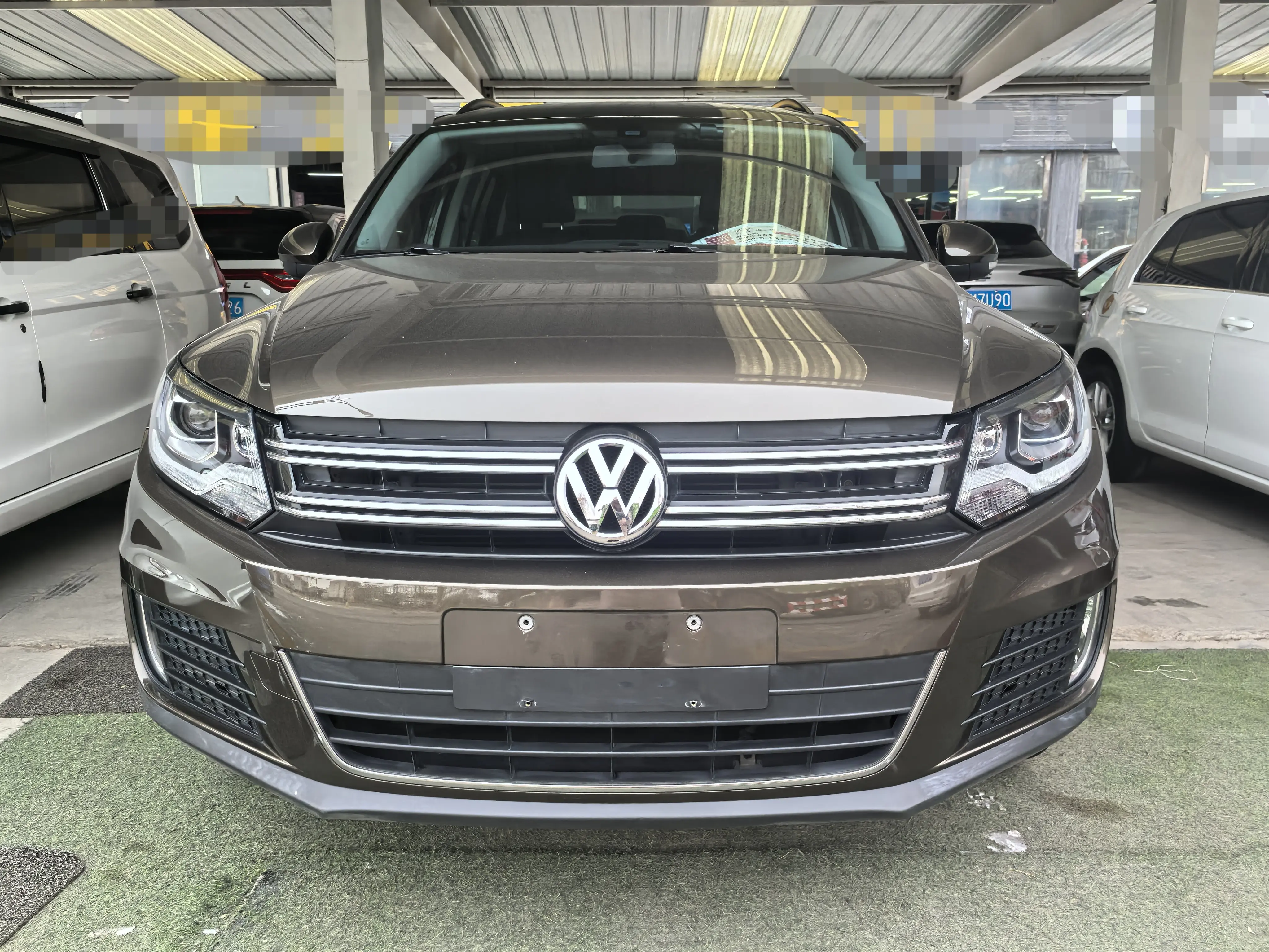 Volkswagen Tiguan  из Китая