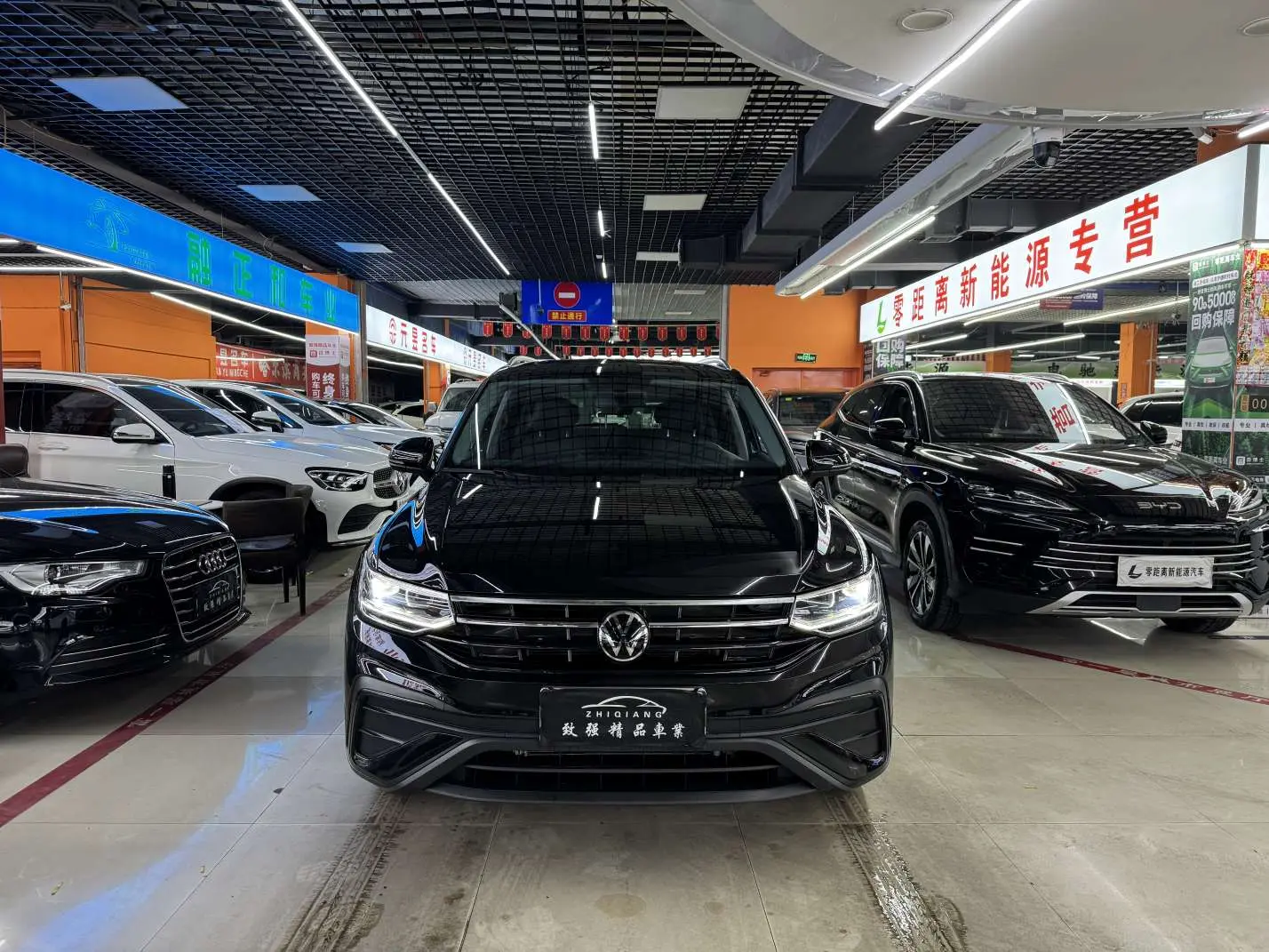 Volkswagen Tiguan L  из Китая