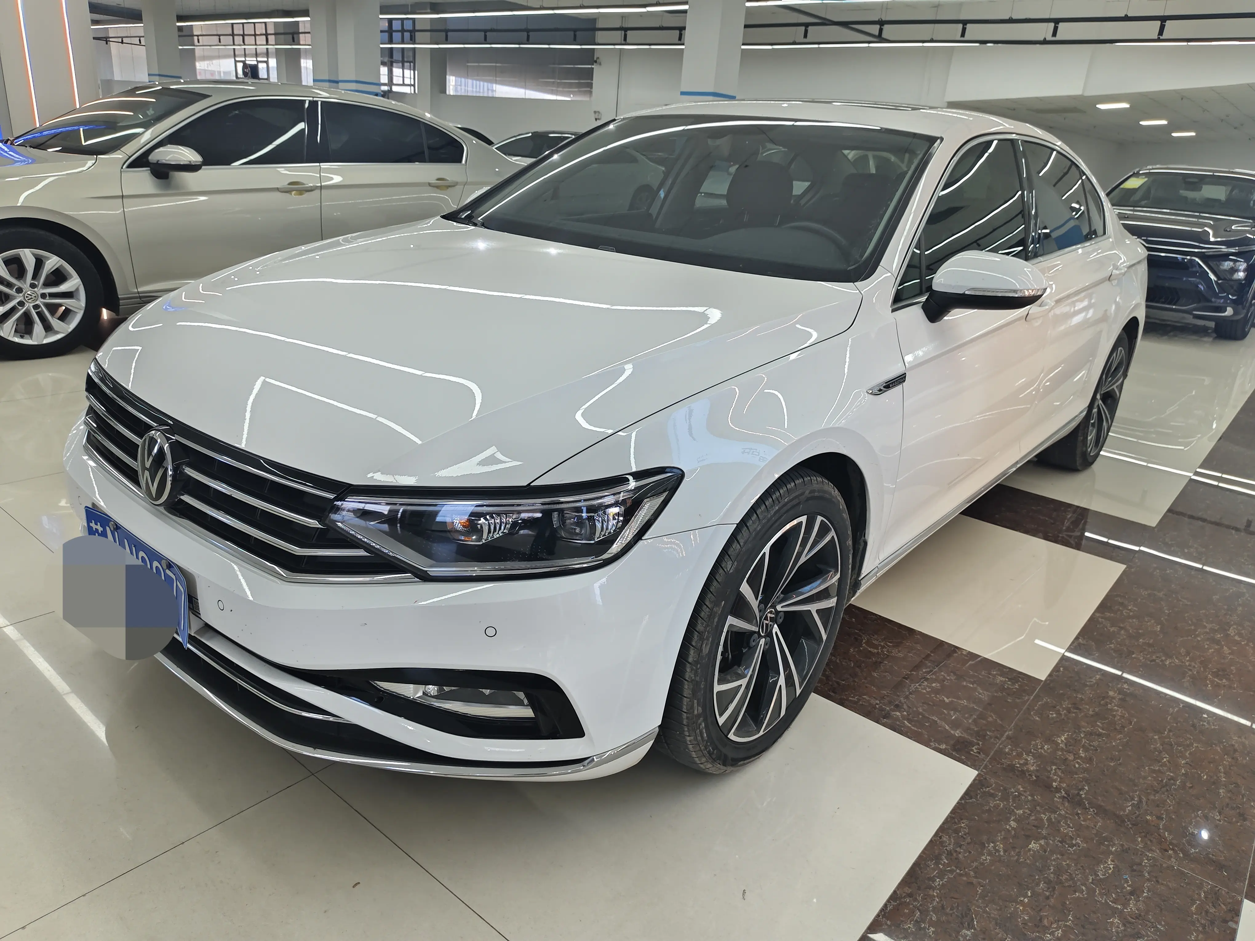 Volkswagen Magotan  из Китая