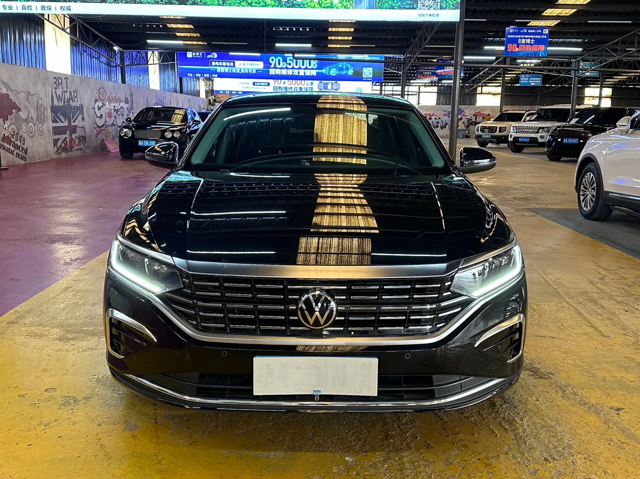 Volkswagen Passat  из Китая