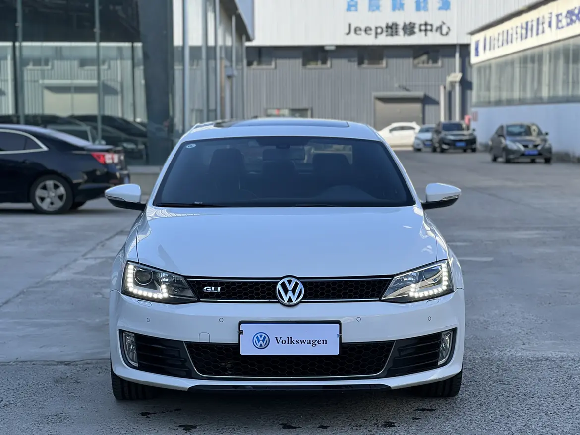 Volkswagen Sagitar  из Китая