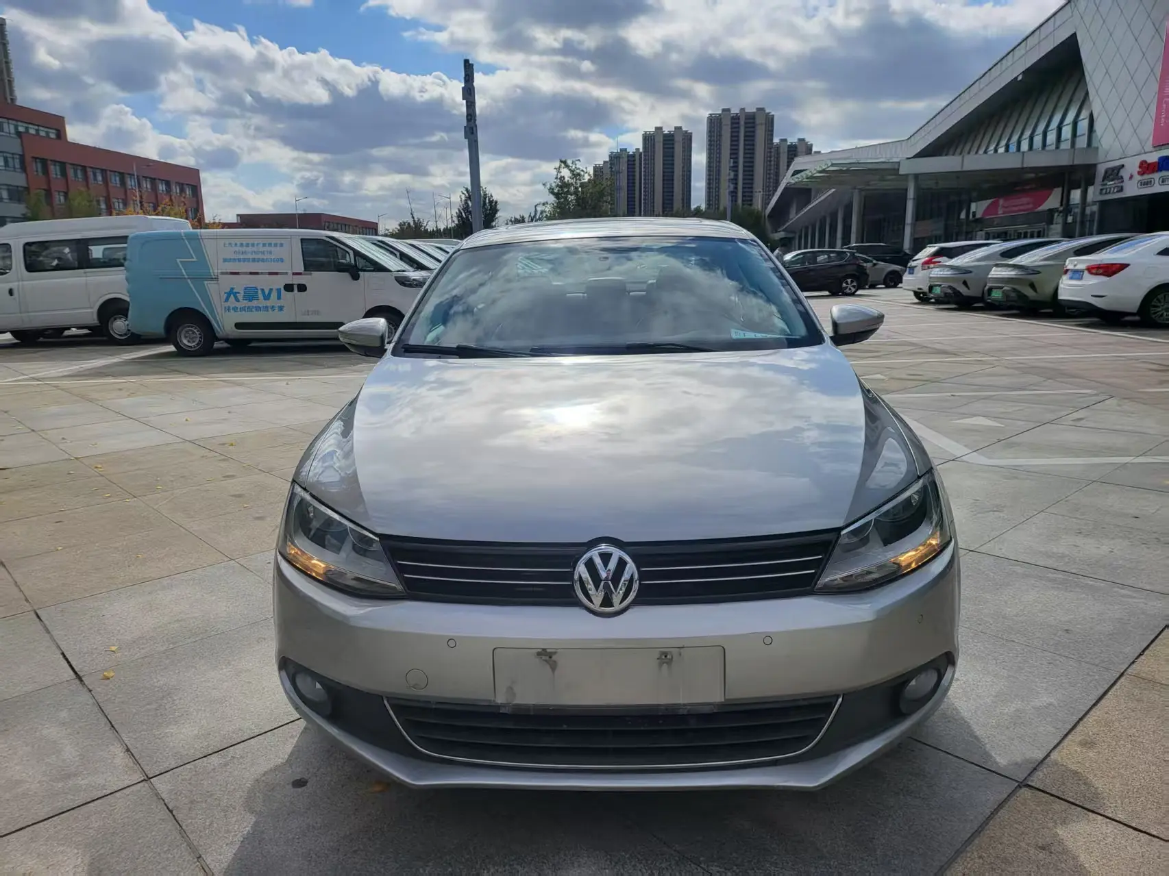 Volkswagen Sagitar  из Китая