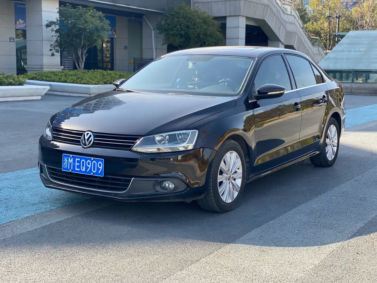 Volkswagen Sagitar  из Китая