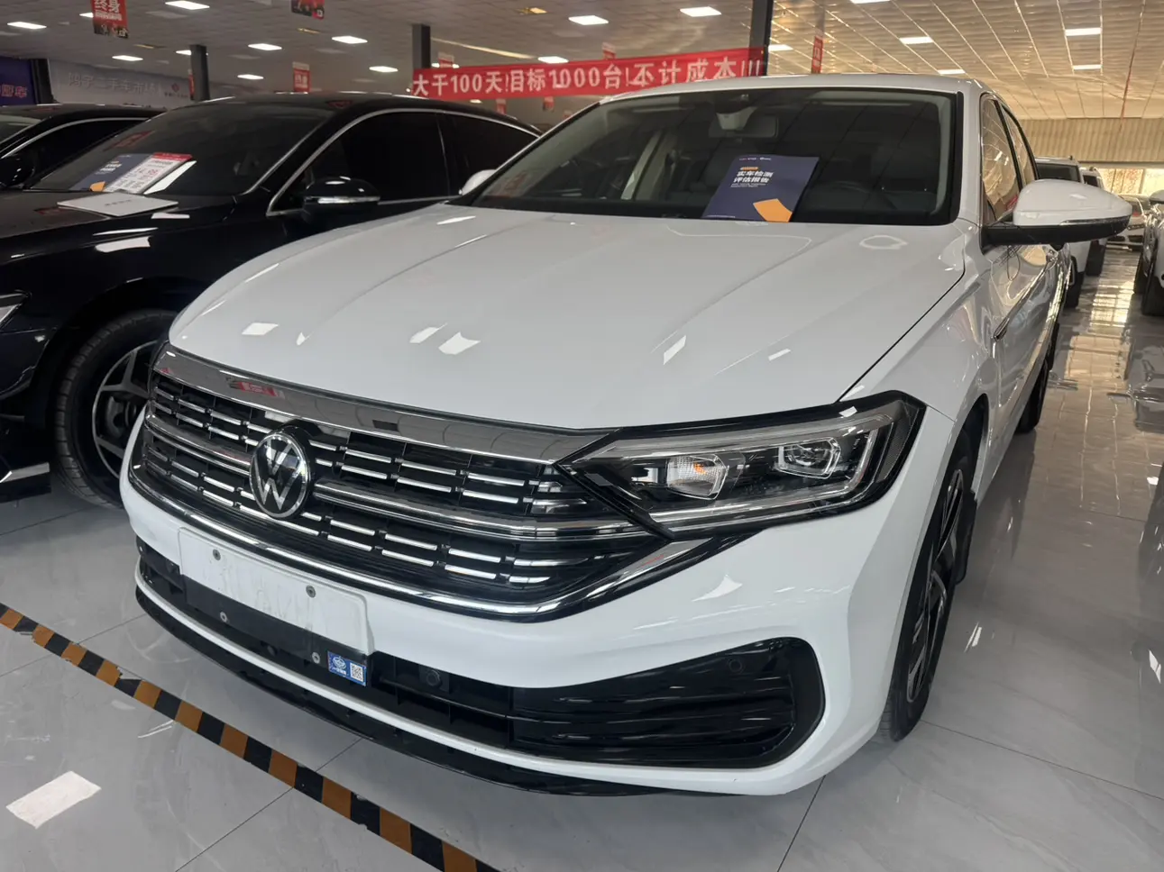 Volkswagen Sagitar  из Китая