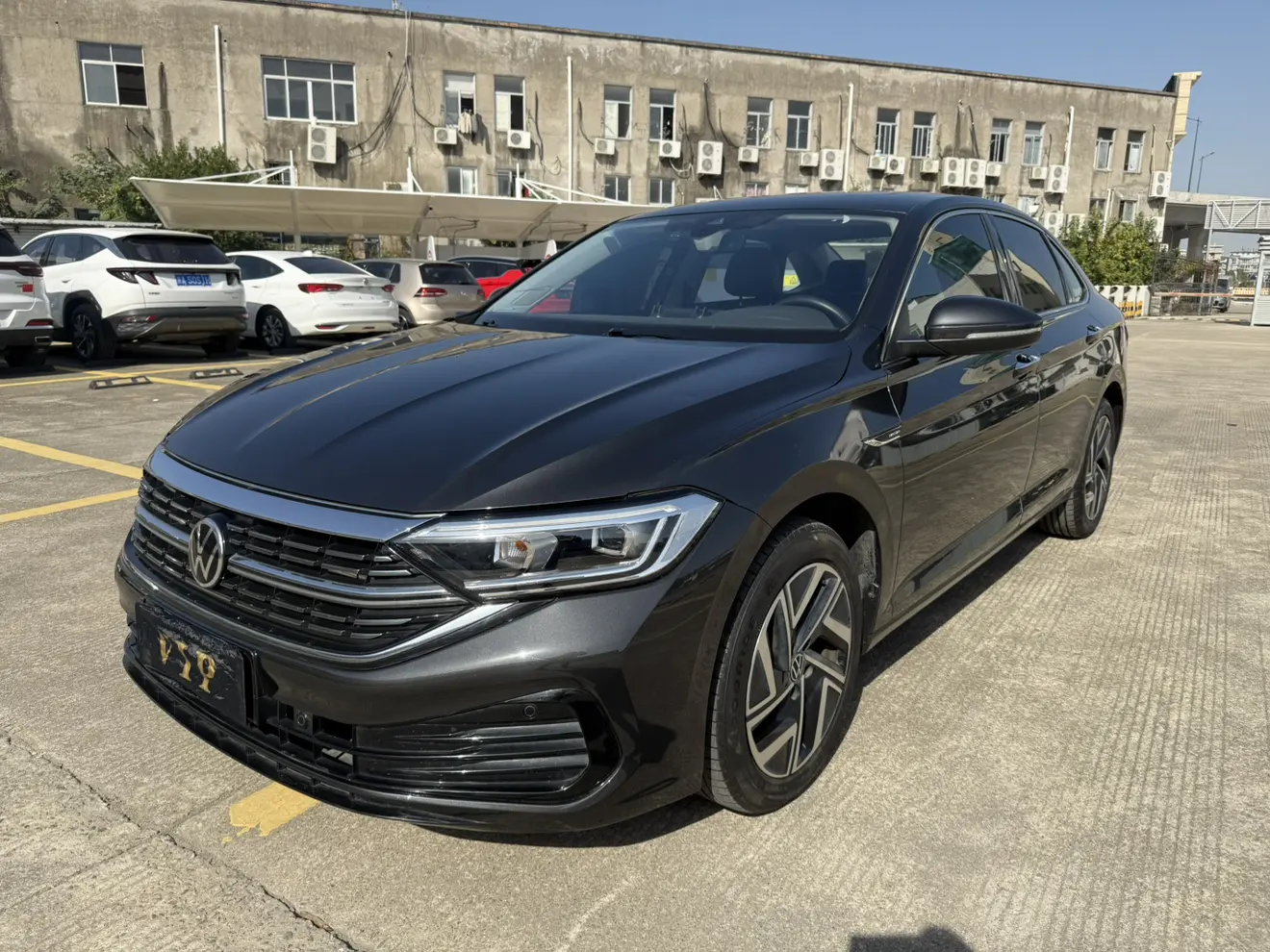 Volkswagen Sagitar  из Китая