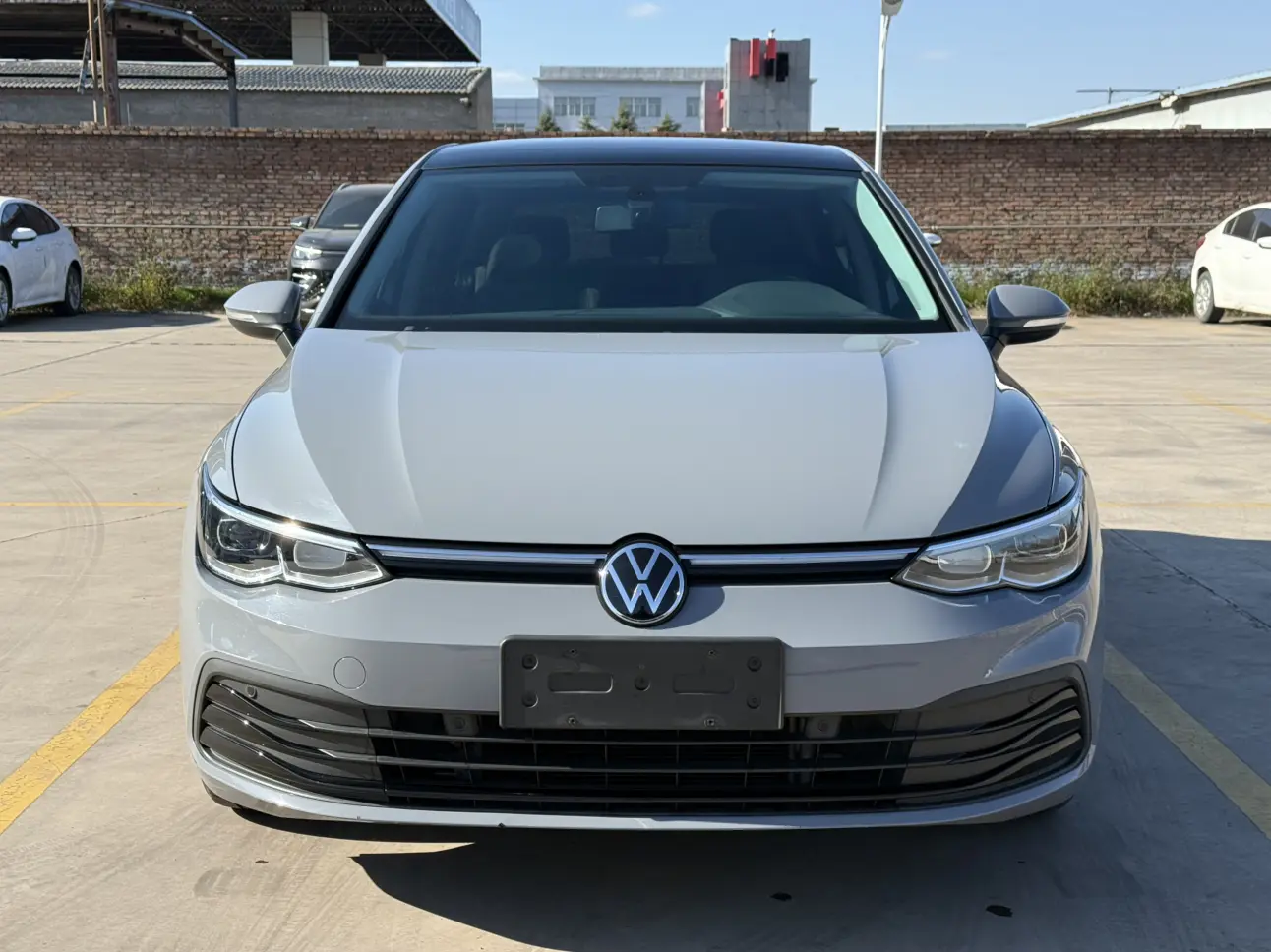 Volkswagen Golf  из Китая