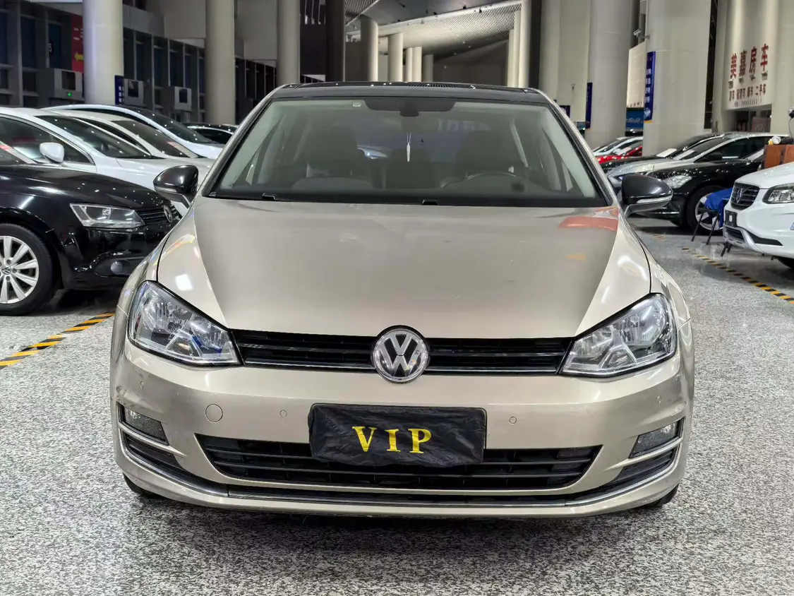 Volkswagen Golf  из Китая