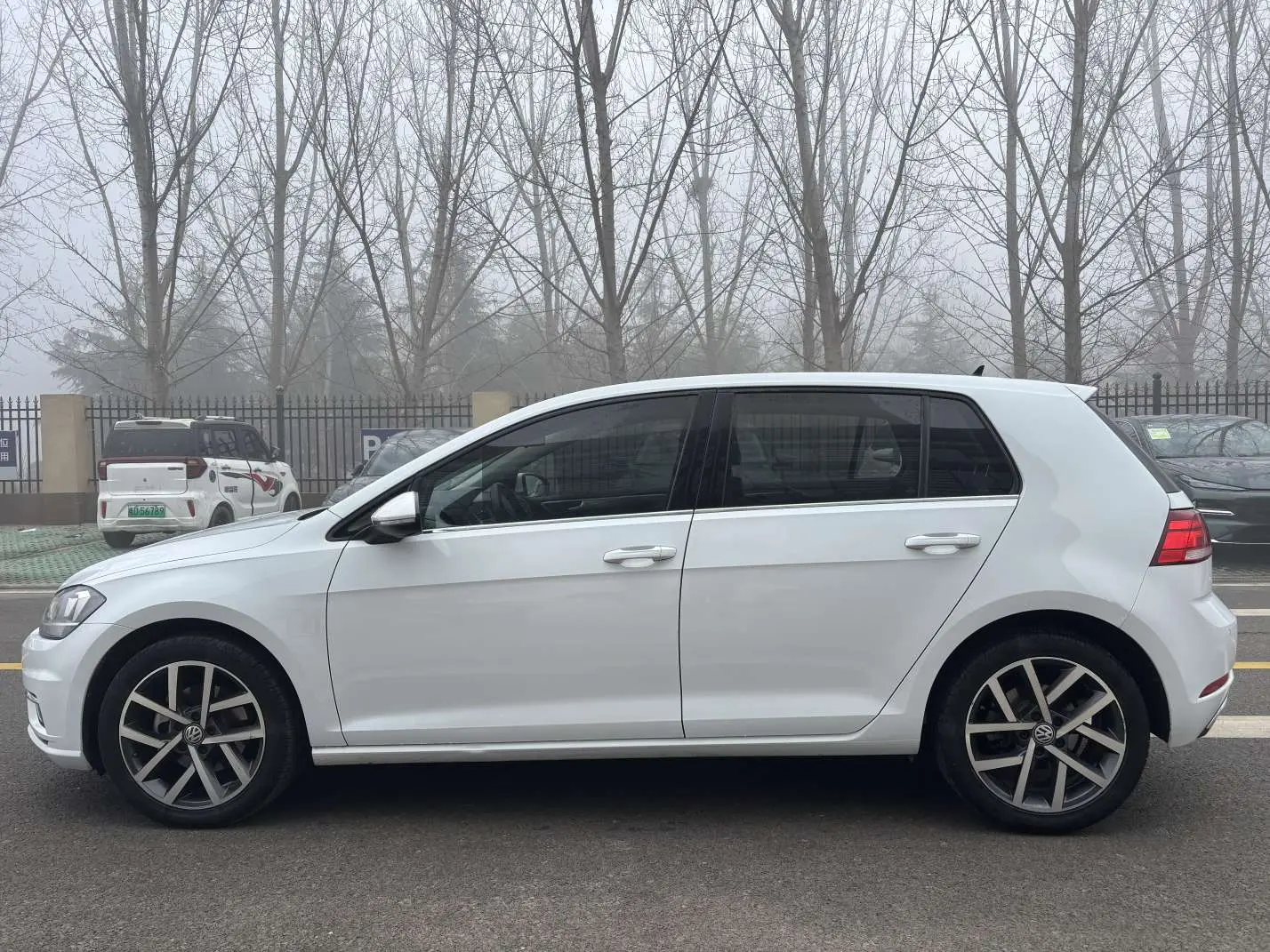 Volkswagen Golf  из Китая