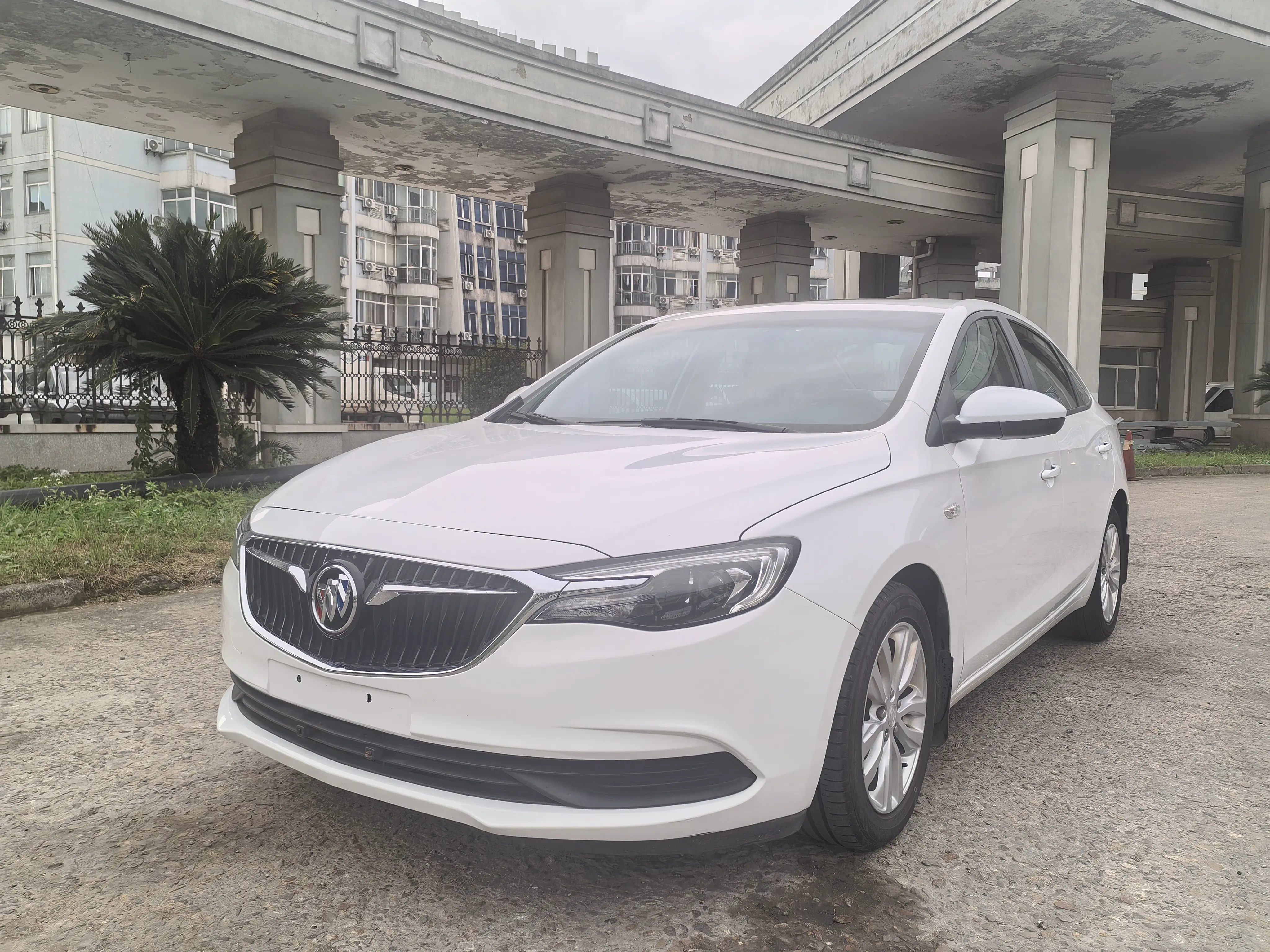 Buick Yinglang  из Китая