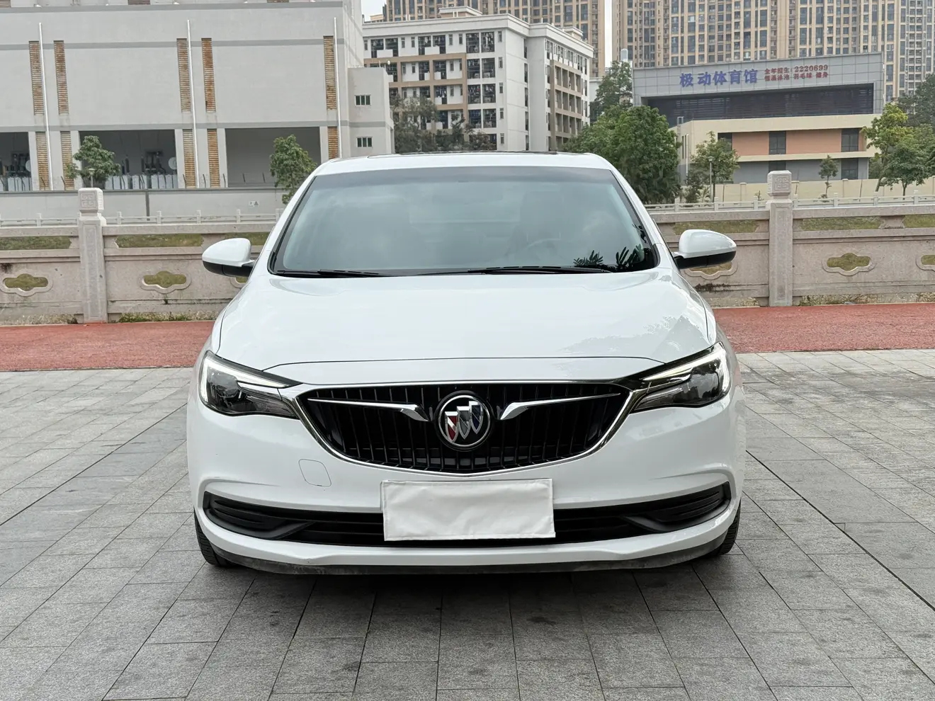 Buick Yinglang  из Китая