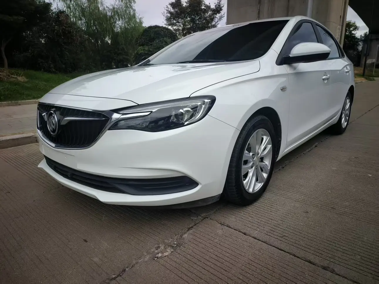 Buick Yinglang  из Китая