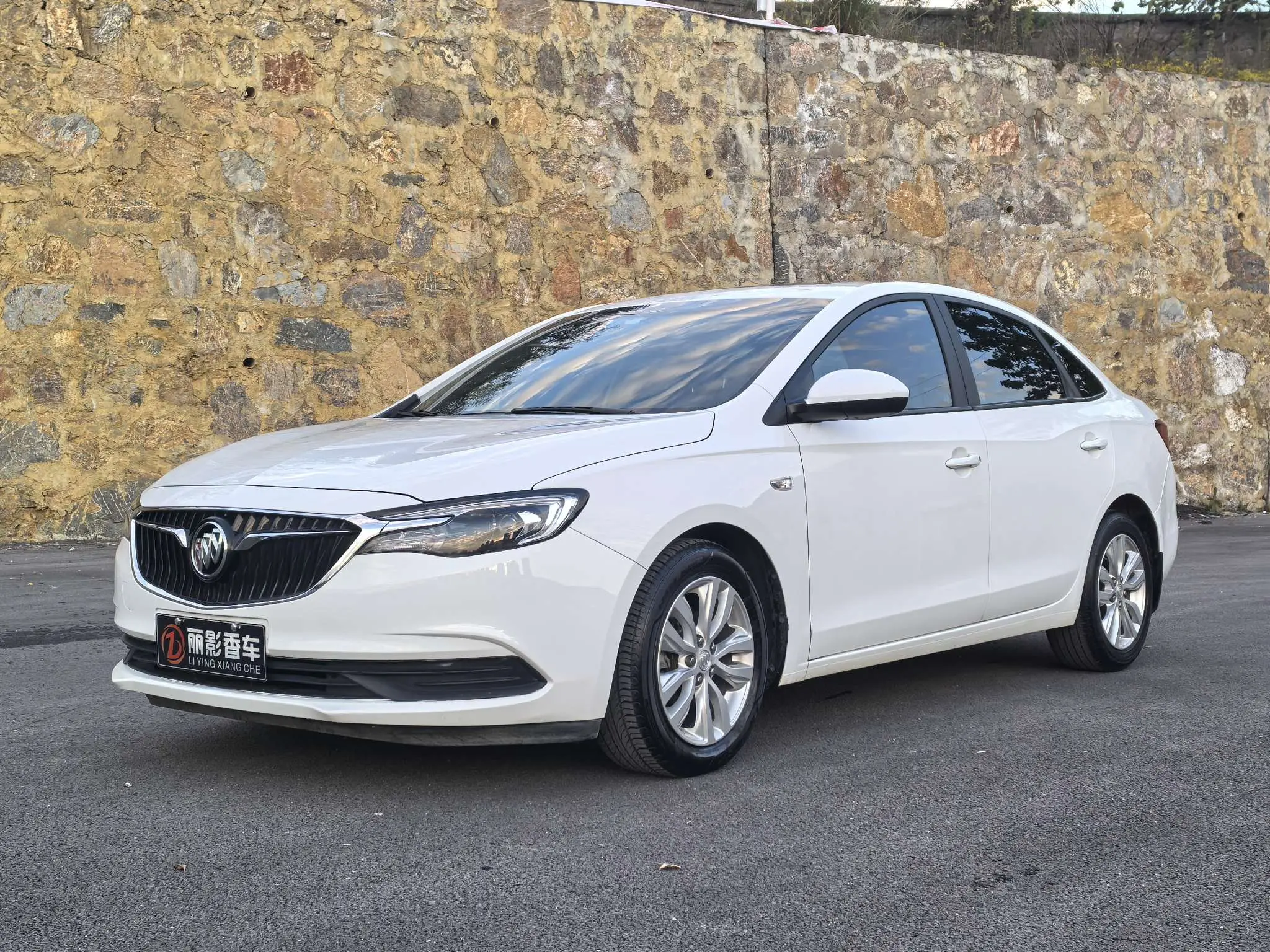 Buick Yinglang  из Китая