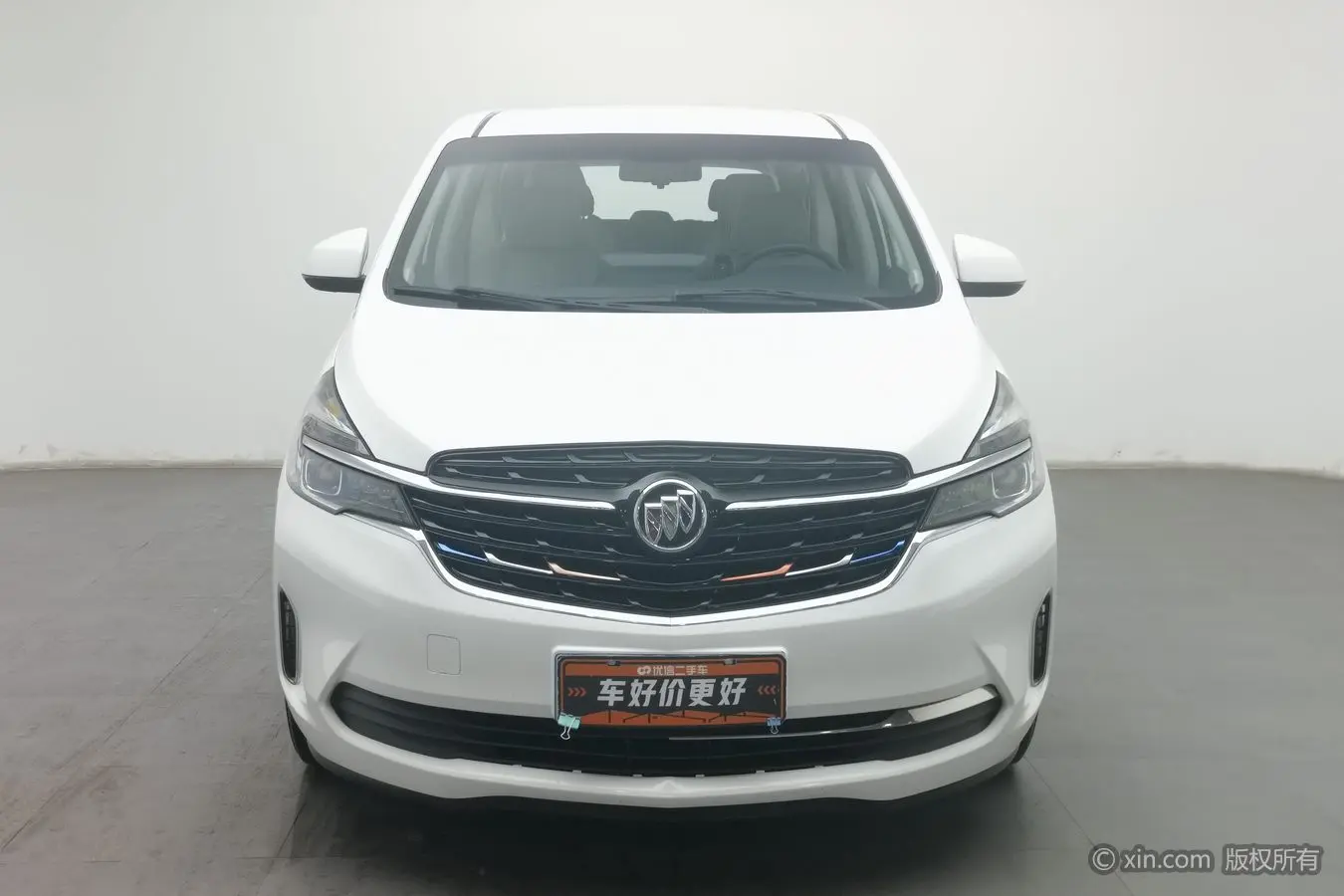 Buick GL8  из Китая