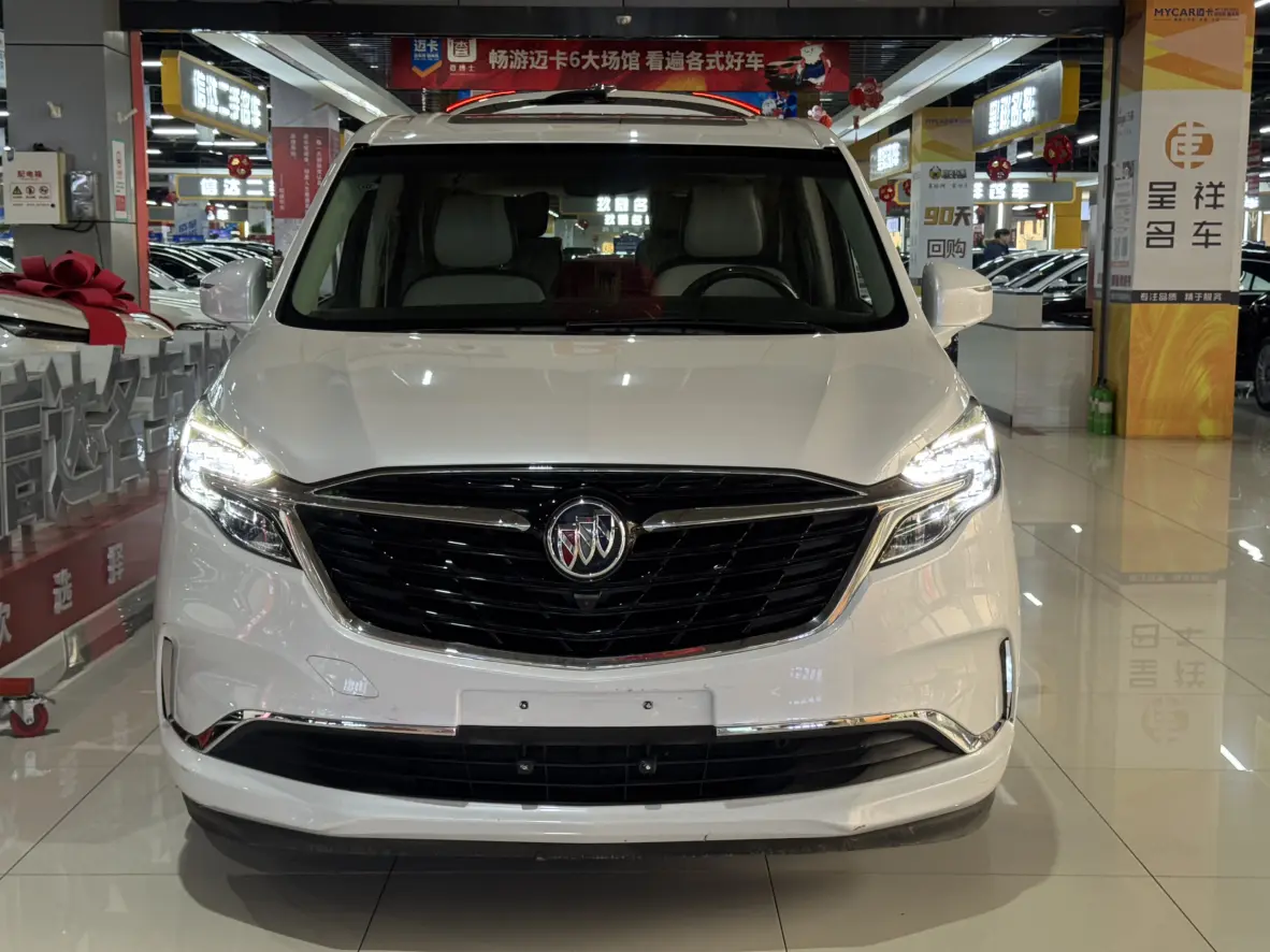 Buick GL8  из Китая