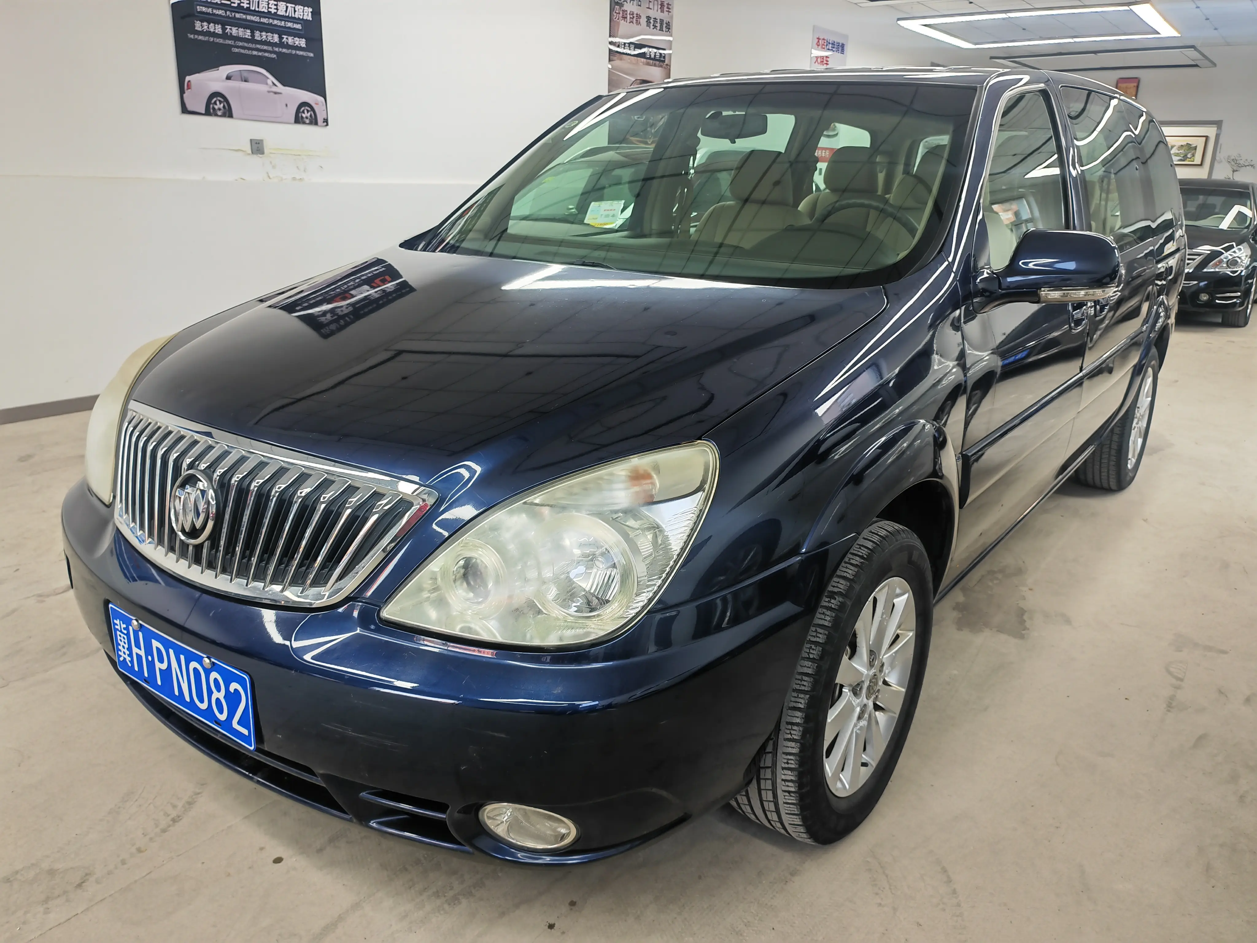 Buick GL8  из Китая