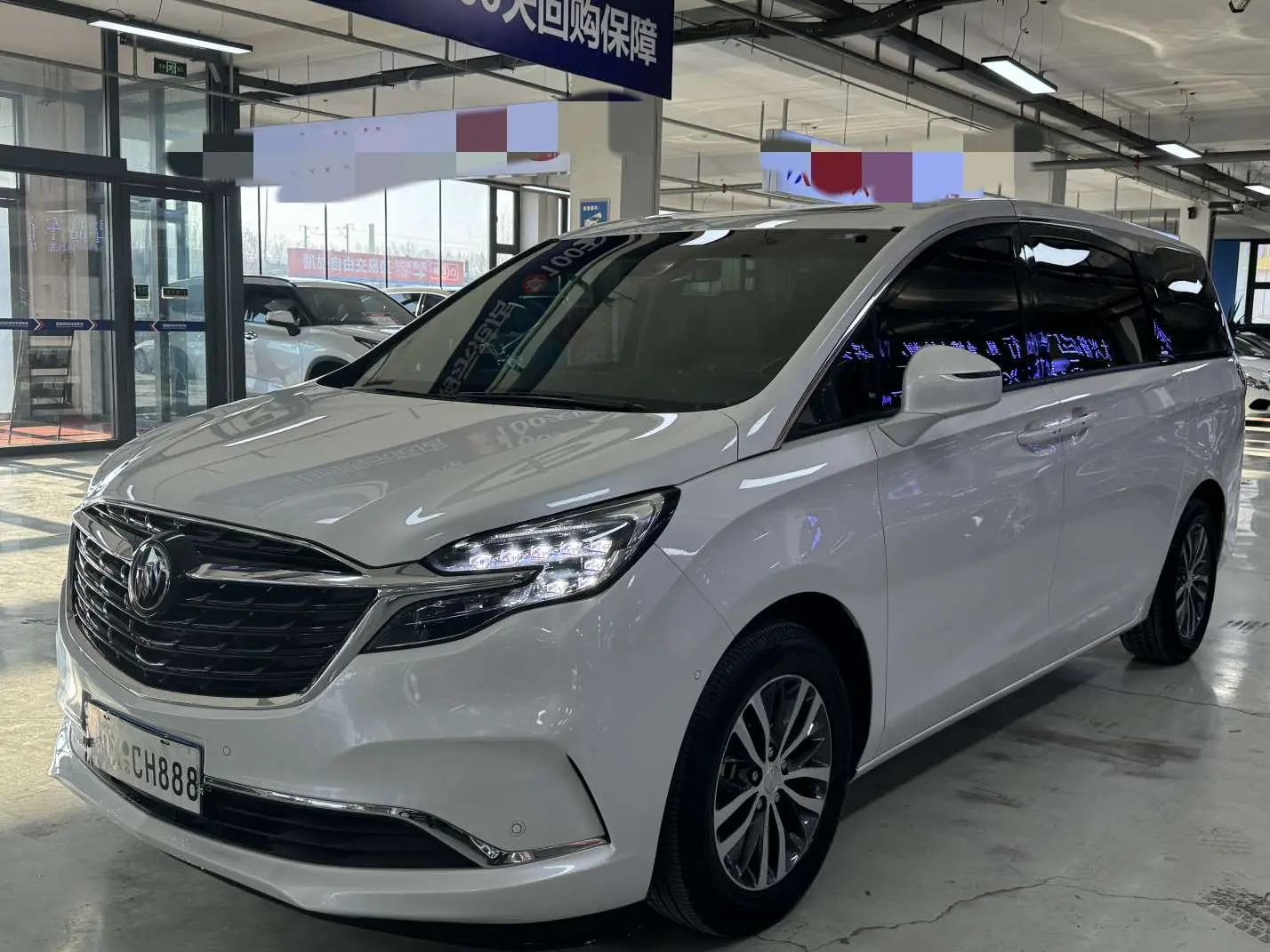 Buick GL8  из Китая