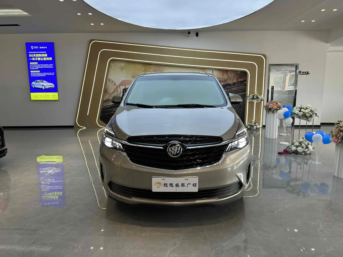 Buick GL8  из Китая