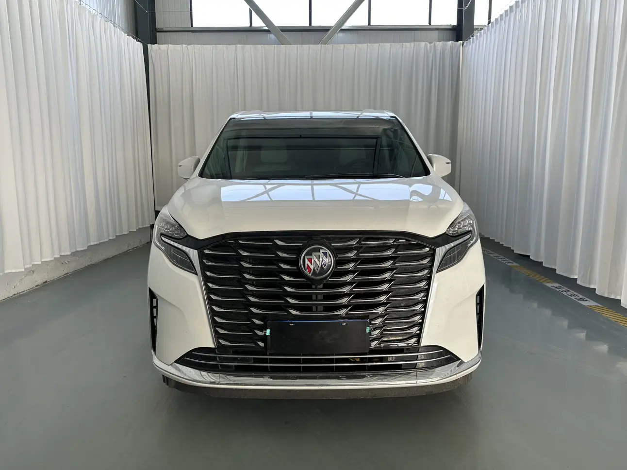 Buick GL8  из Китая