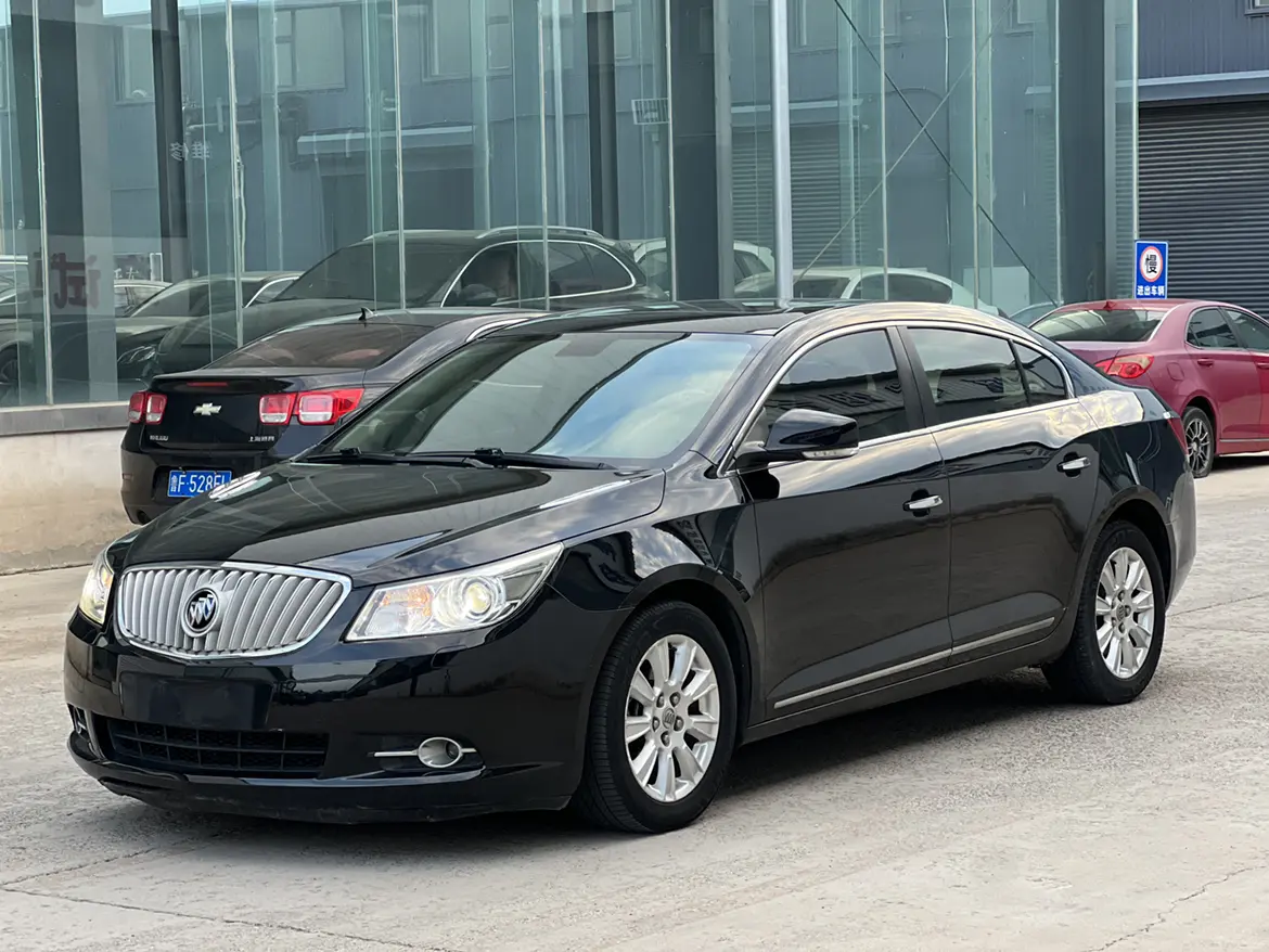 Buick LaCrosse  из Китая