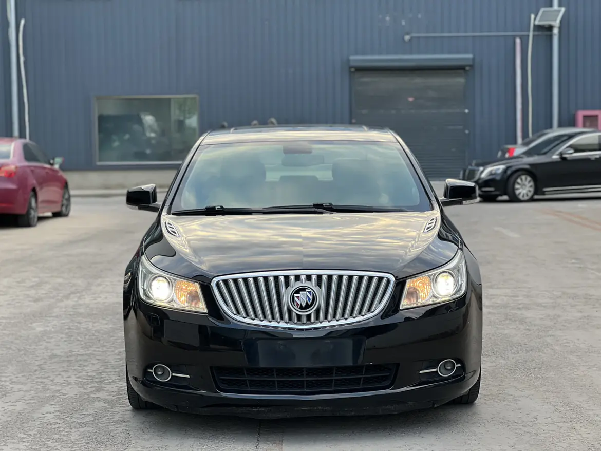 Buick LaCrosse  из Китая
